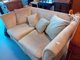 REPRODUCTION KNOLE SOFA