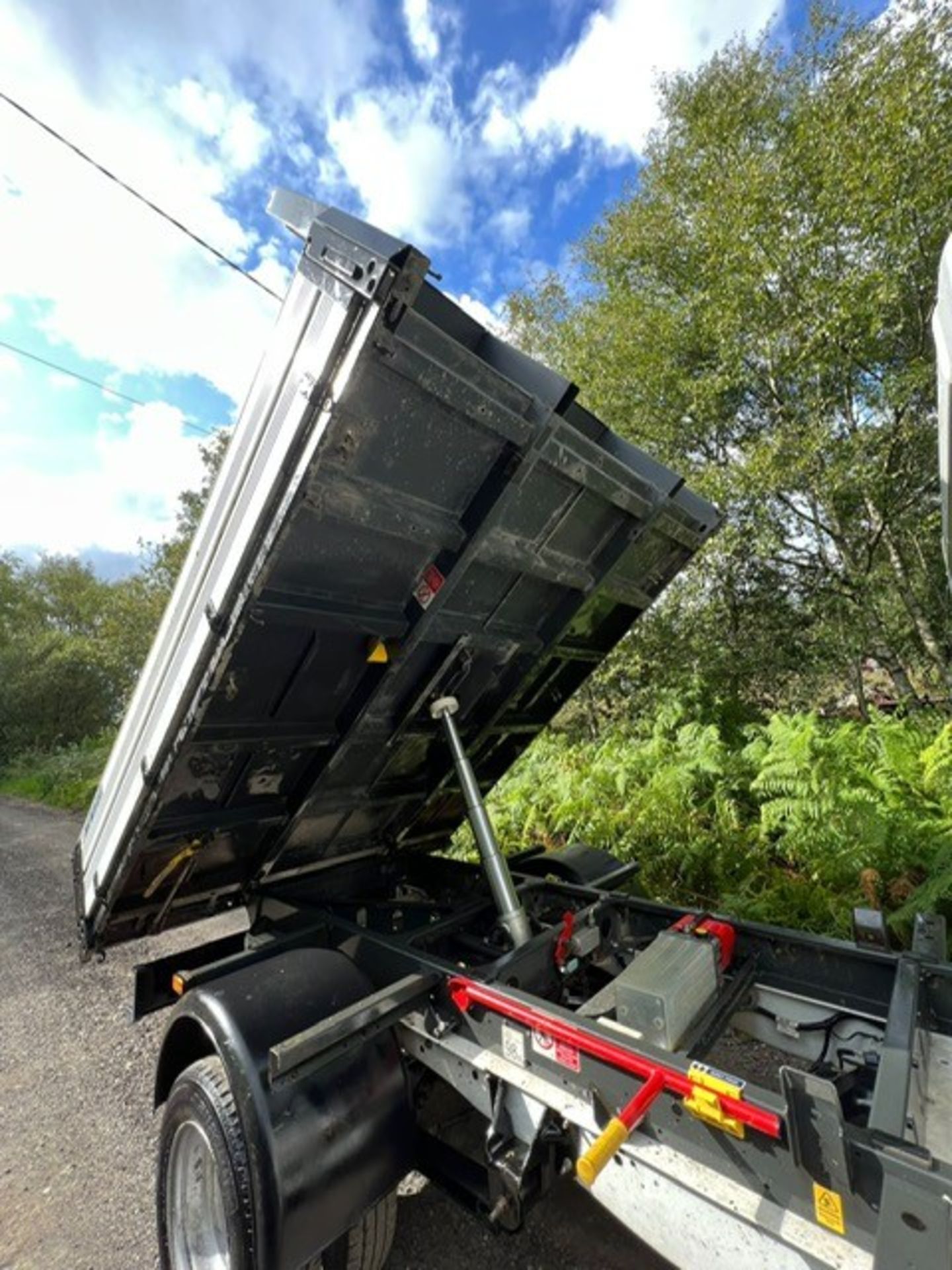 FORD TRANSIT TIPPER - Image 9 of 13