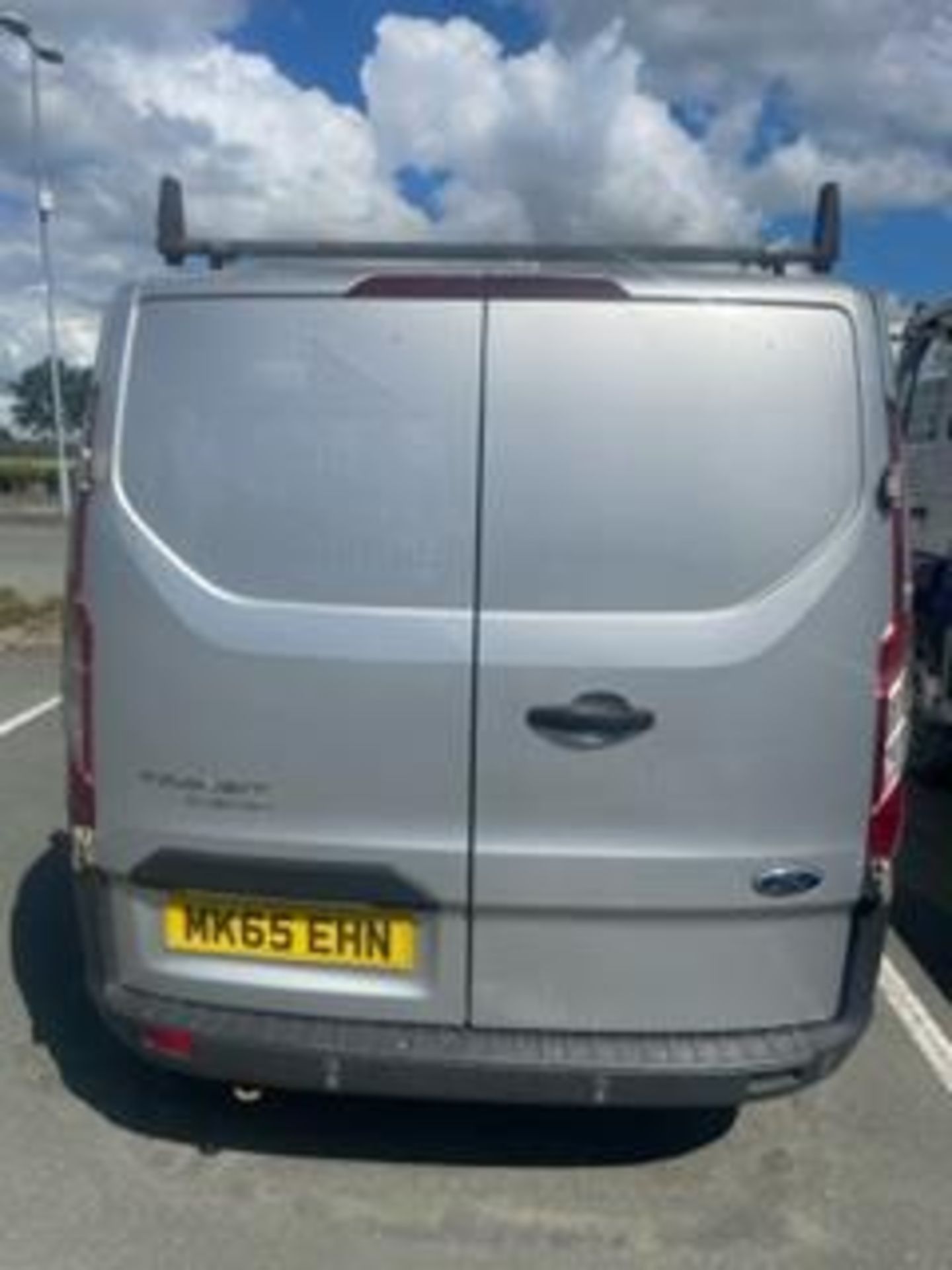 FORD TRANSIT CUSTOM 270 TREND ETECH VAN - Image 2 of 8