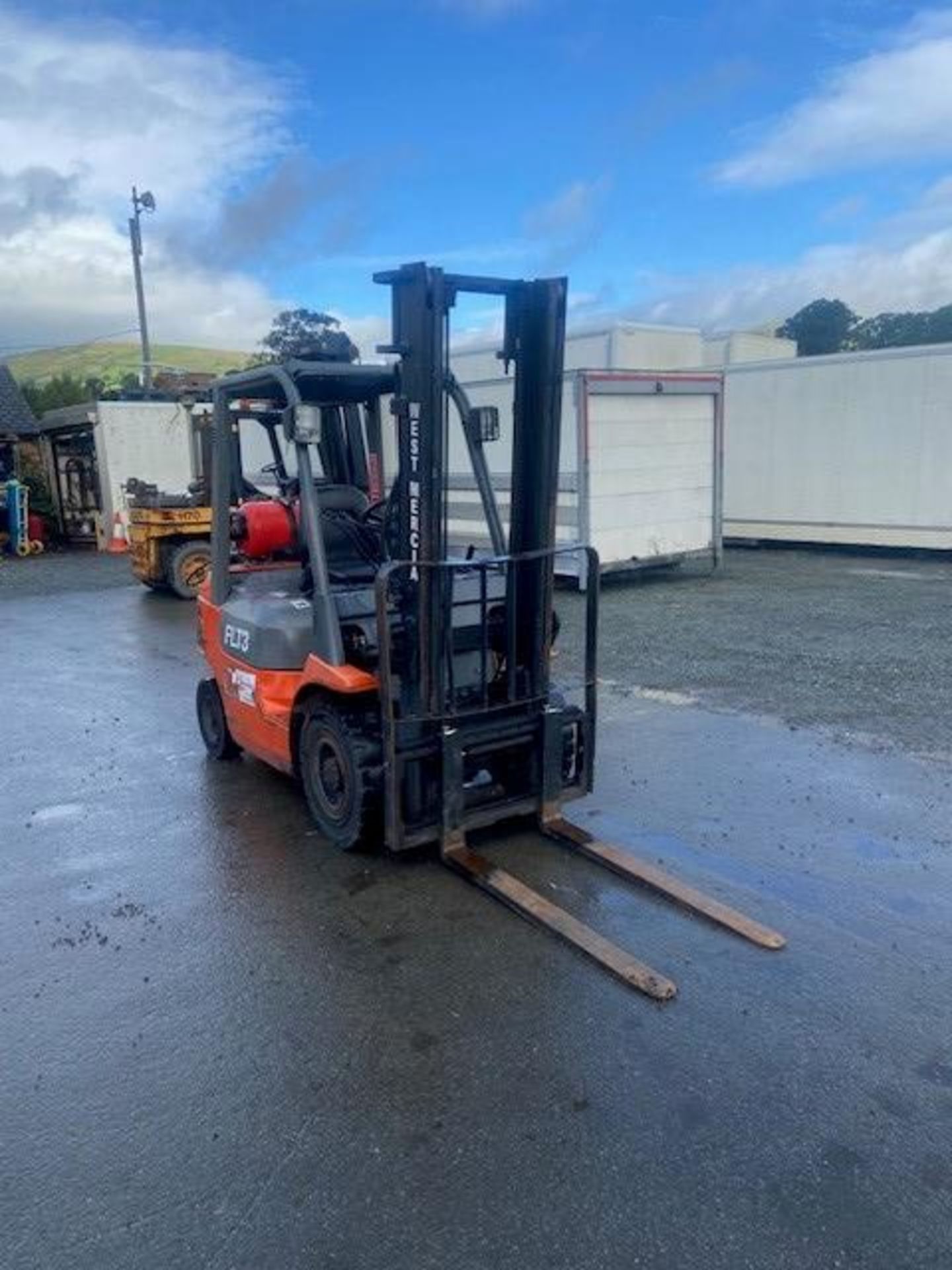 TOYOTA 42-7FGF20 GAS FORK LIFT TRUC - Image 3 of 9