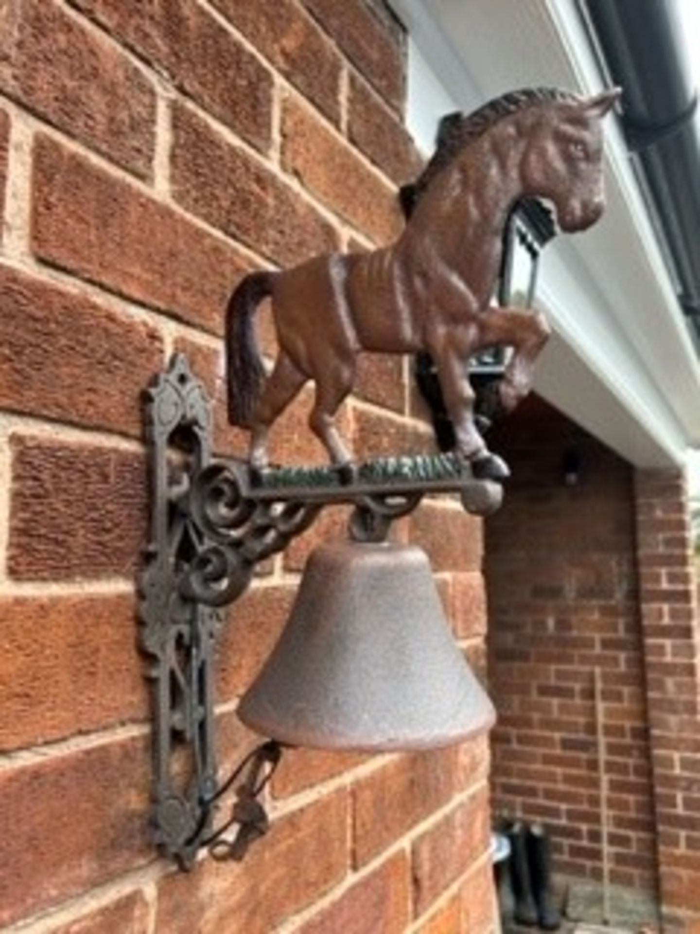 CAST IRON HORSE BELL (NO VAT) - Image 2 of 3