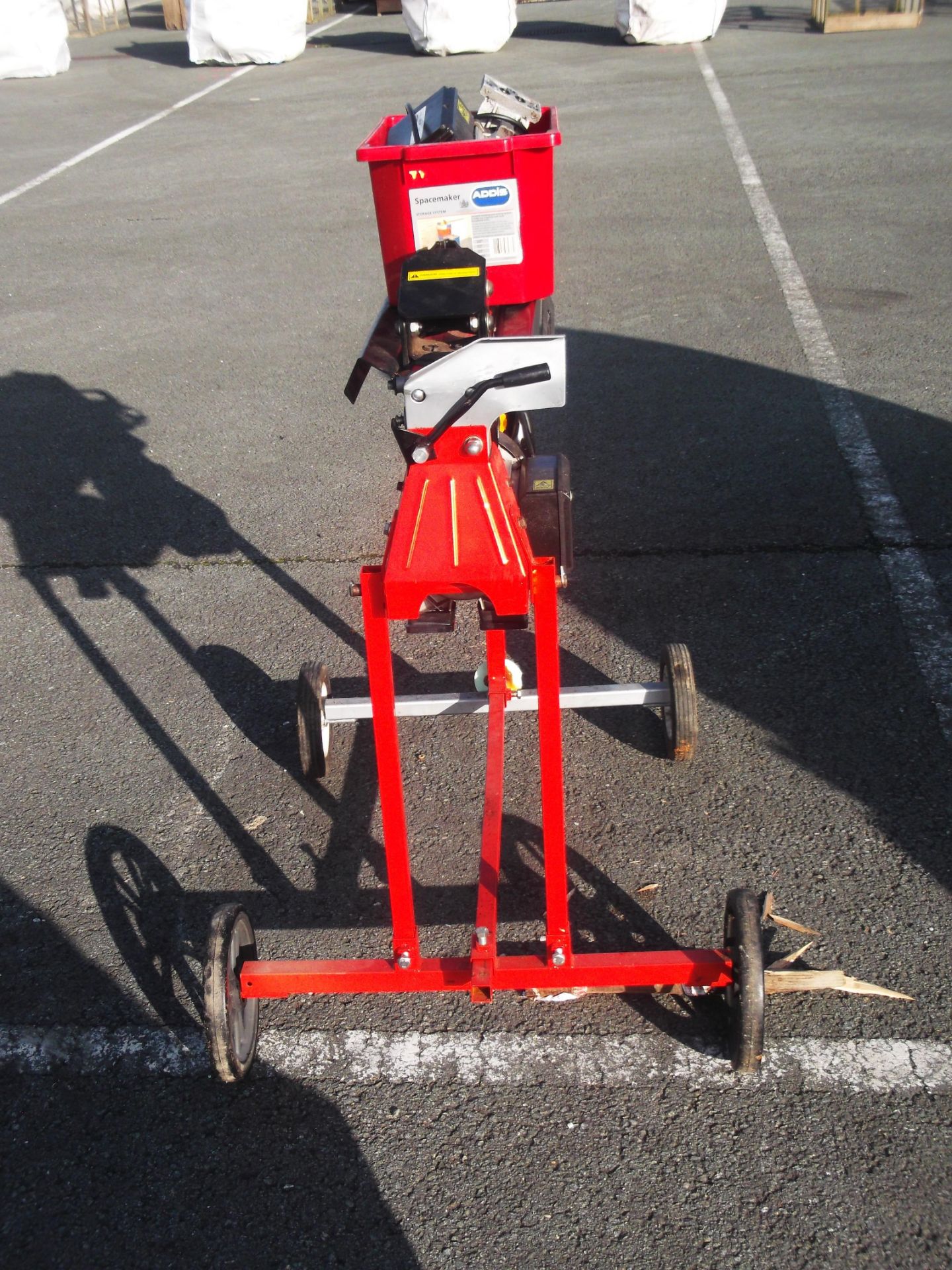 LOG SPLITTER WITH 3 WAY CUTTER - Image 3 of 3