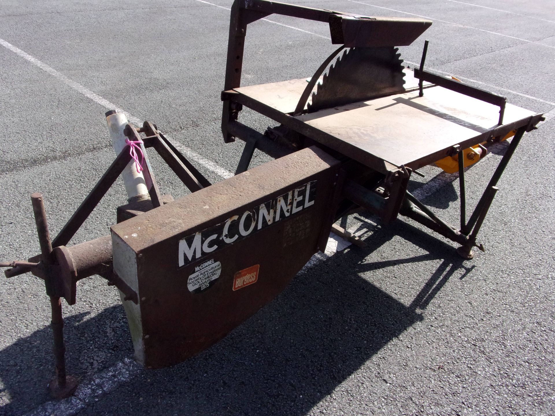 MCCONNEL SAW BENCH - Image 3 of 4