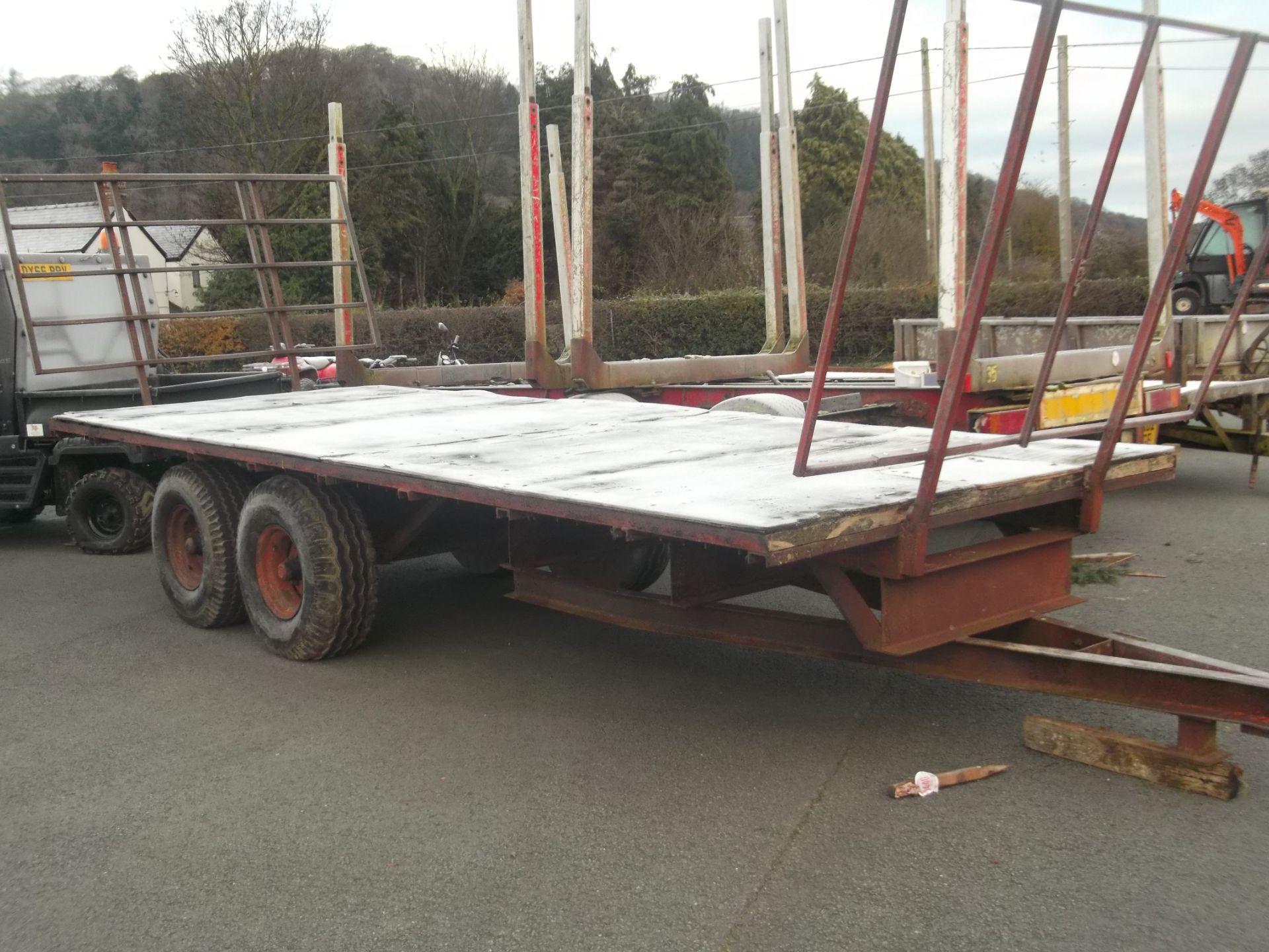 BALE TRAILER 18FT TWIN AXEL - Image 2 of 3