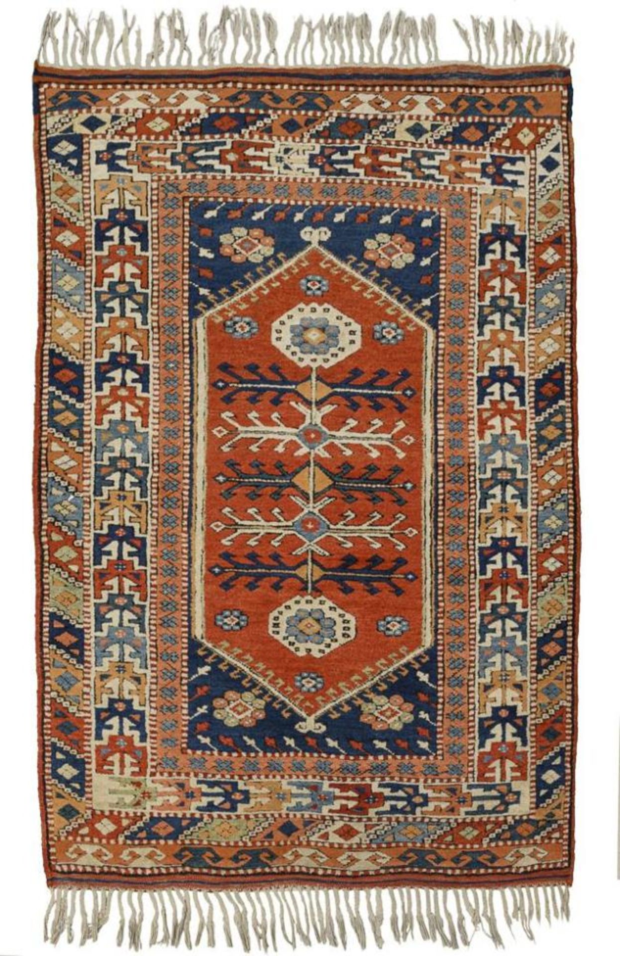 Qualitätvoller Teppich mit kaukasischem Dekor.