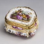 Tabatiere mit Watteau-Malerei. Meissen.