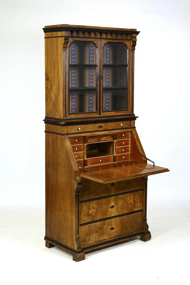 Biedermeier-Vitrinenaufsatzsekretär.