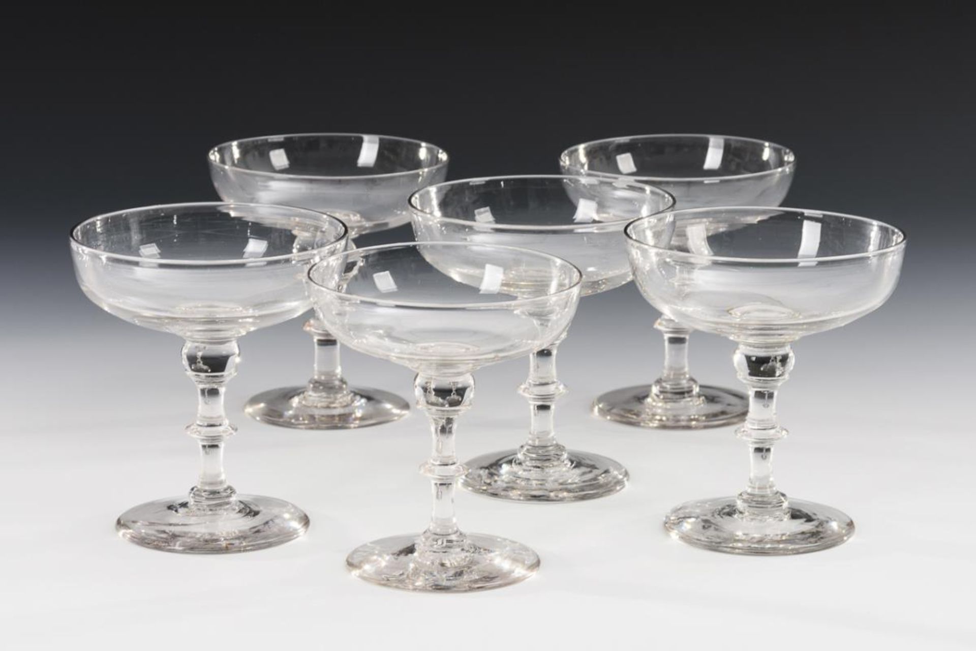 6 Biedermeier-Champagnerschalen.