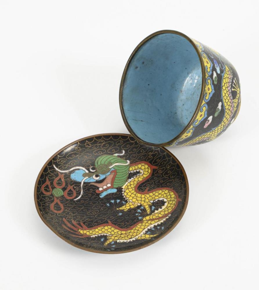 5 Cloisonnéteile mit ähnlichem Drachenmotiv. - Image 2 of 4