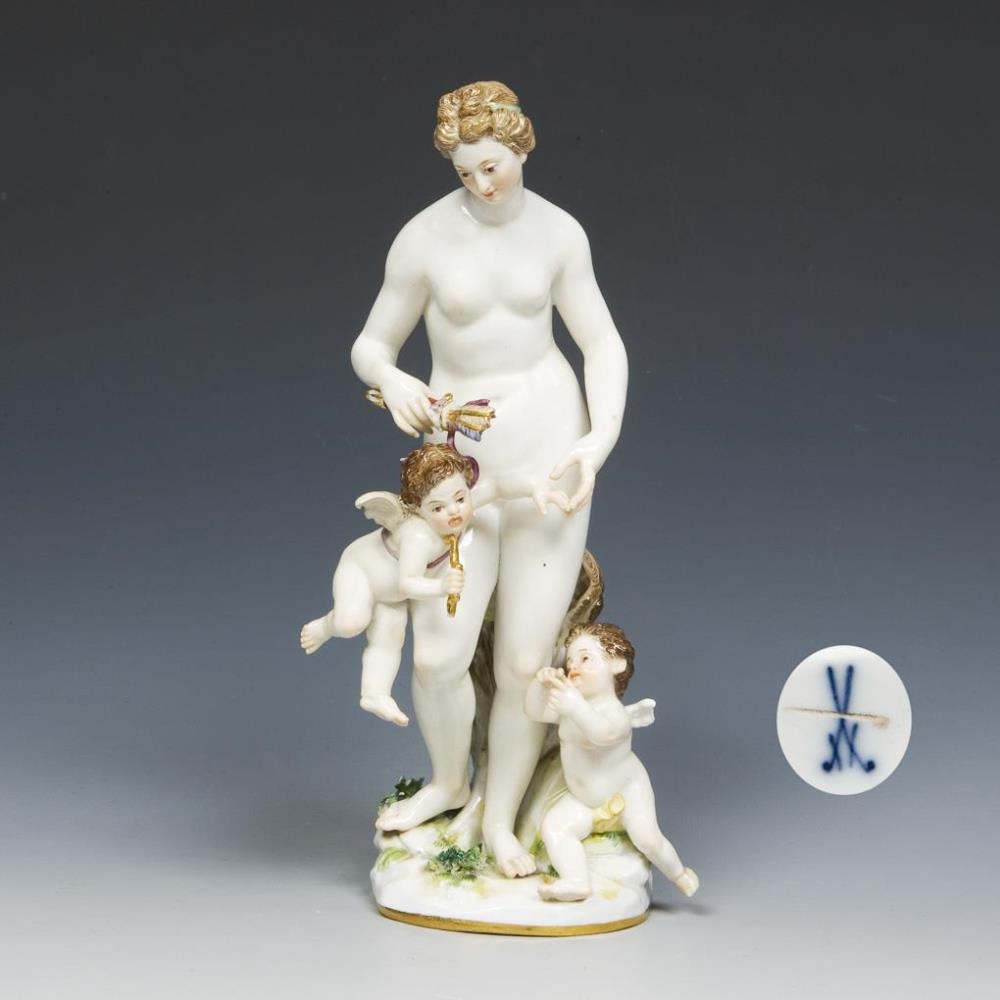 Venus mit Amoretten. Meissen.