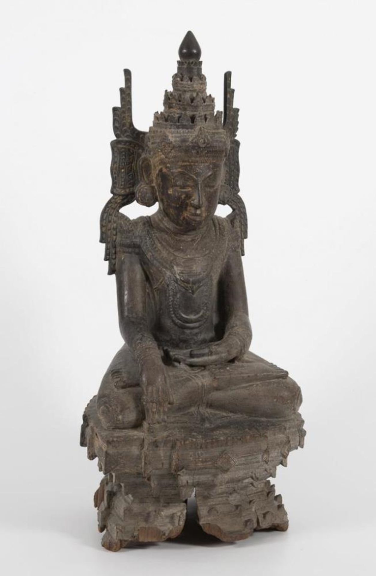 Großer geschnitzter Buddha. - Bild 2 aus 7