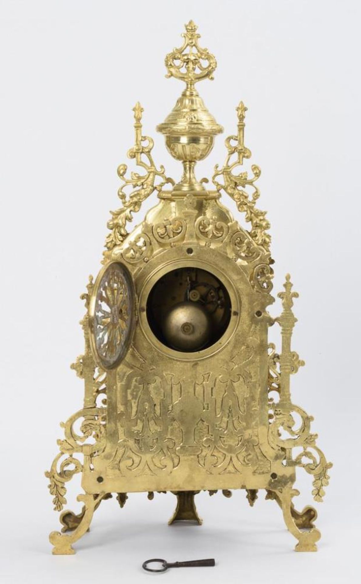 Bronze-Pendule mit Vasenbekrönung.. S. Marti & Cie. - Bild 3 aus 3