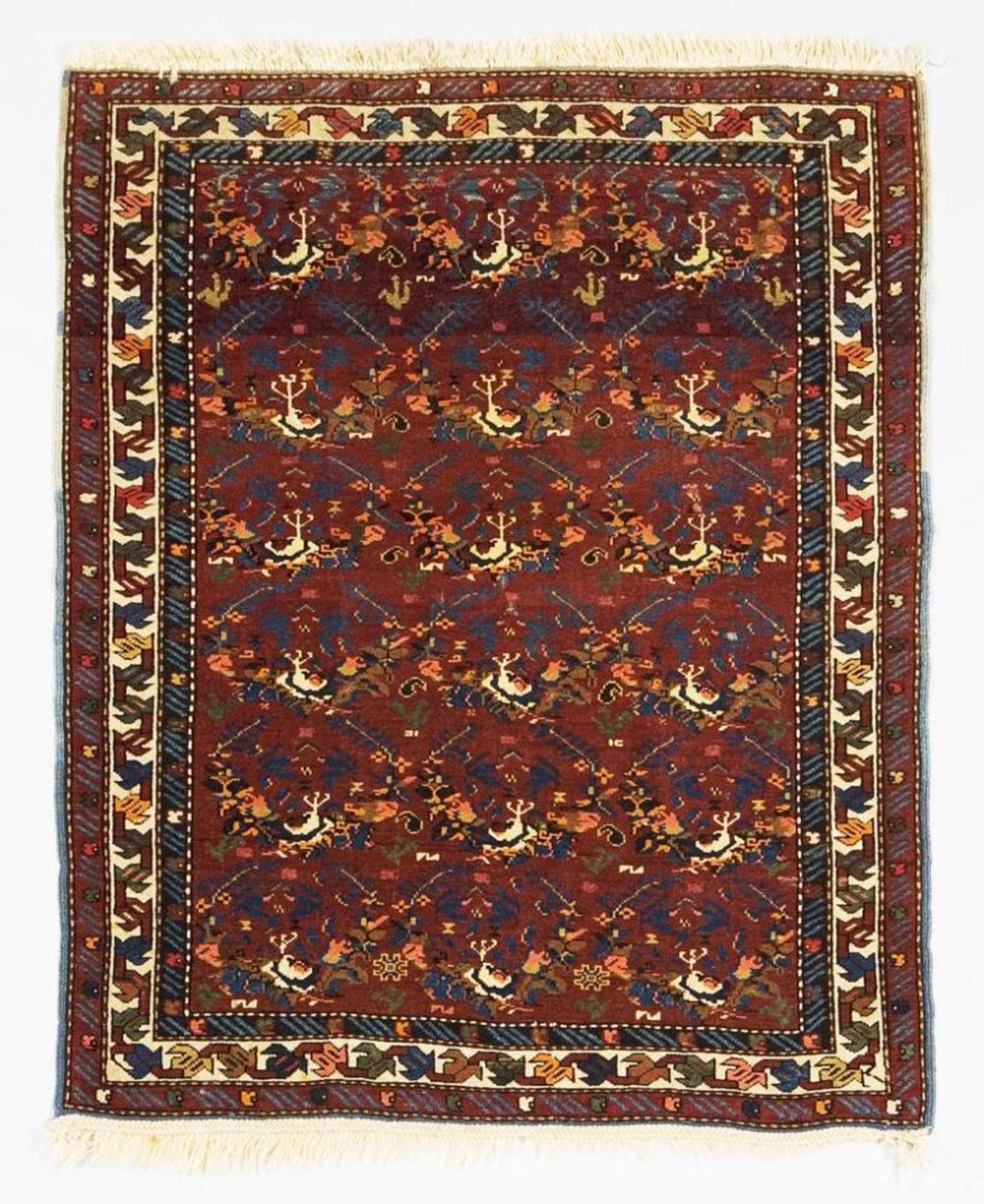 Kleiner kaukasischer Teppich.