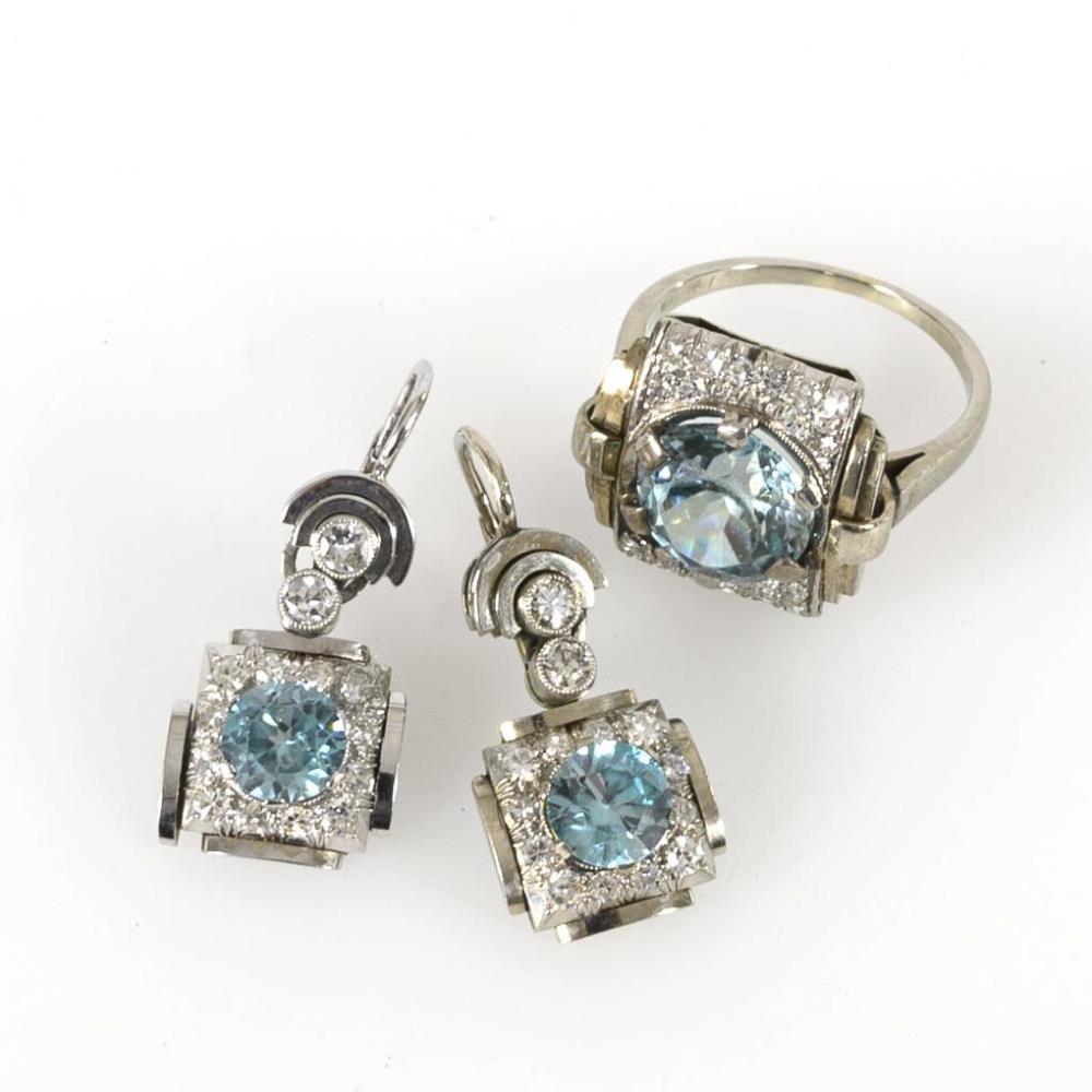 Ring und Ohrhängerpaar mit Farbsteinen, Brillanten und Diamanten. - Image 2 of 2