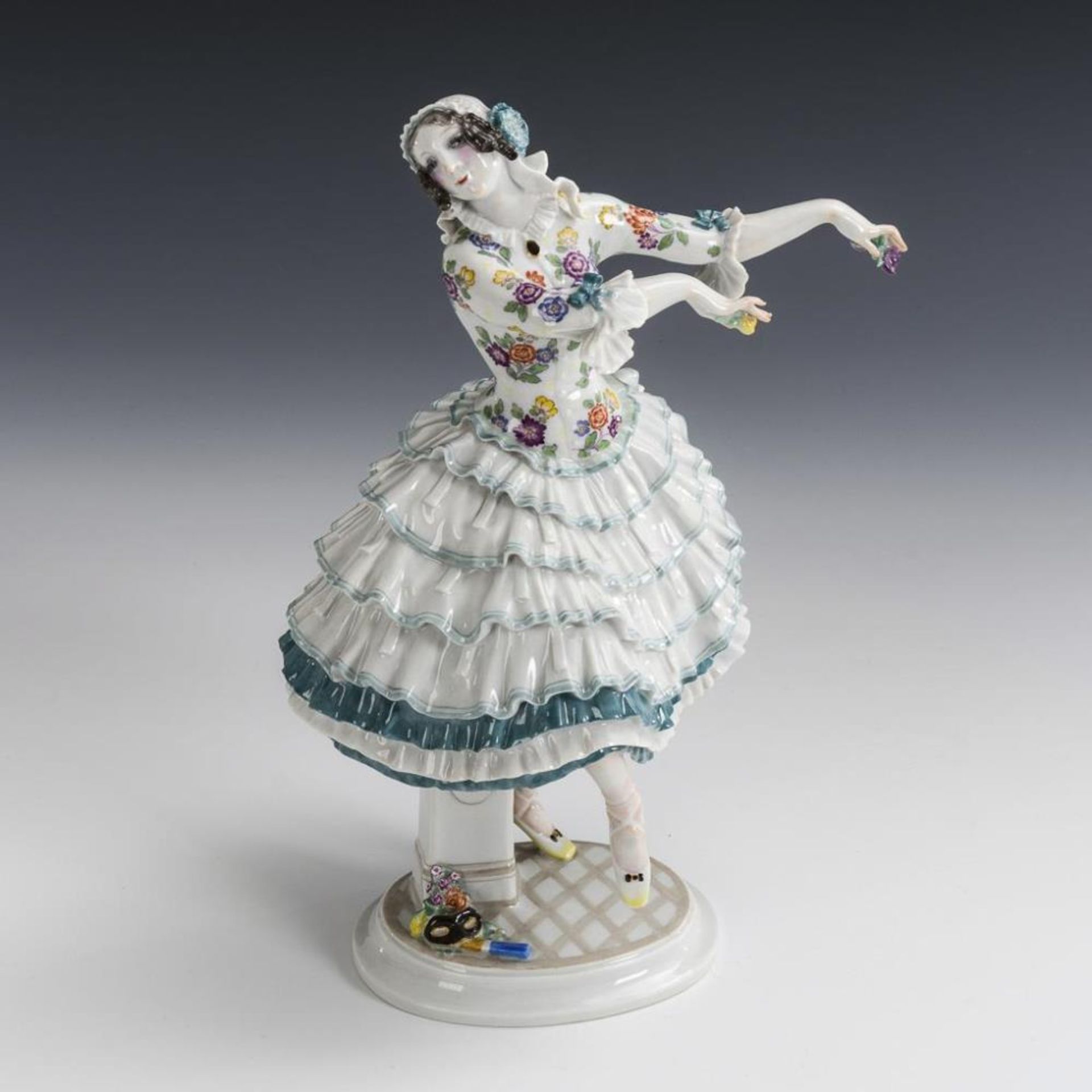 Figur aus dem Russischen Ballett: Chiarina. Meissen. - Image 2 of 7