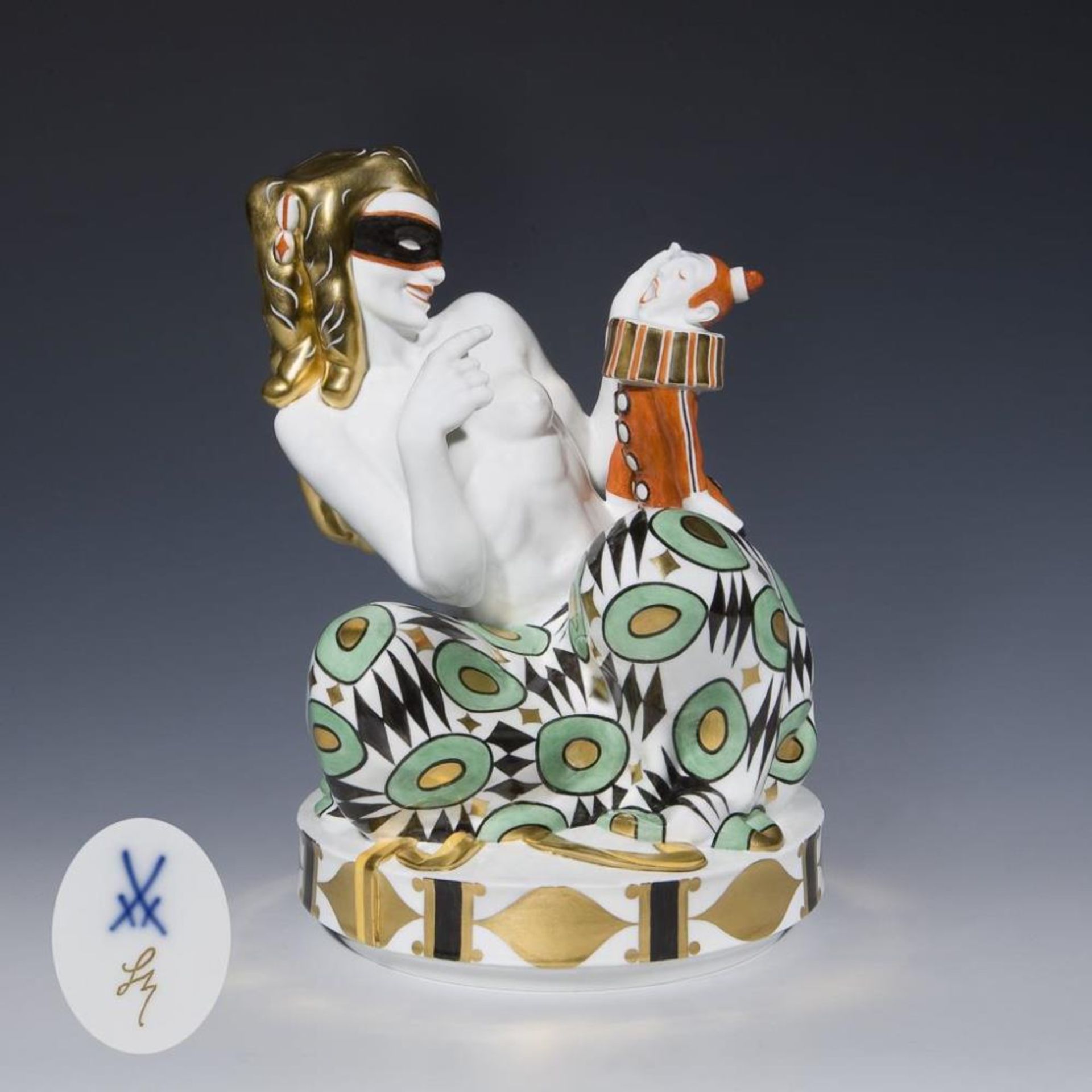 Odaliske mit Harlekin.  Meissen.