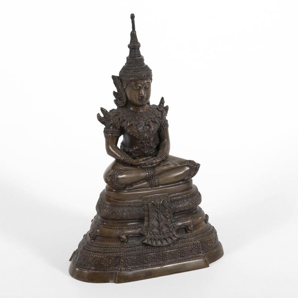 Buddha auf hohem Sockel. - Image 2 of 5
