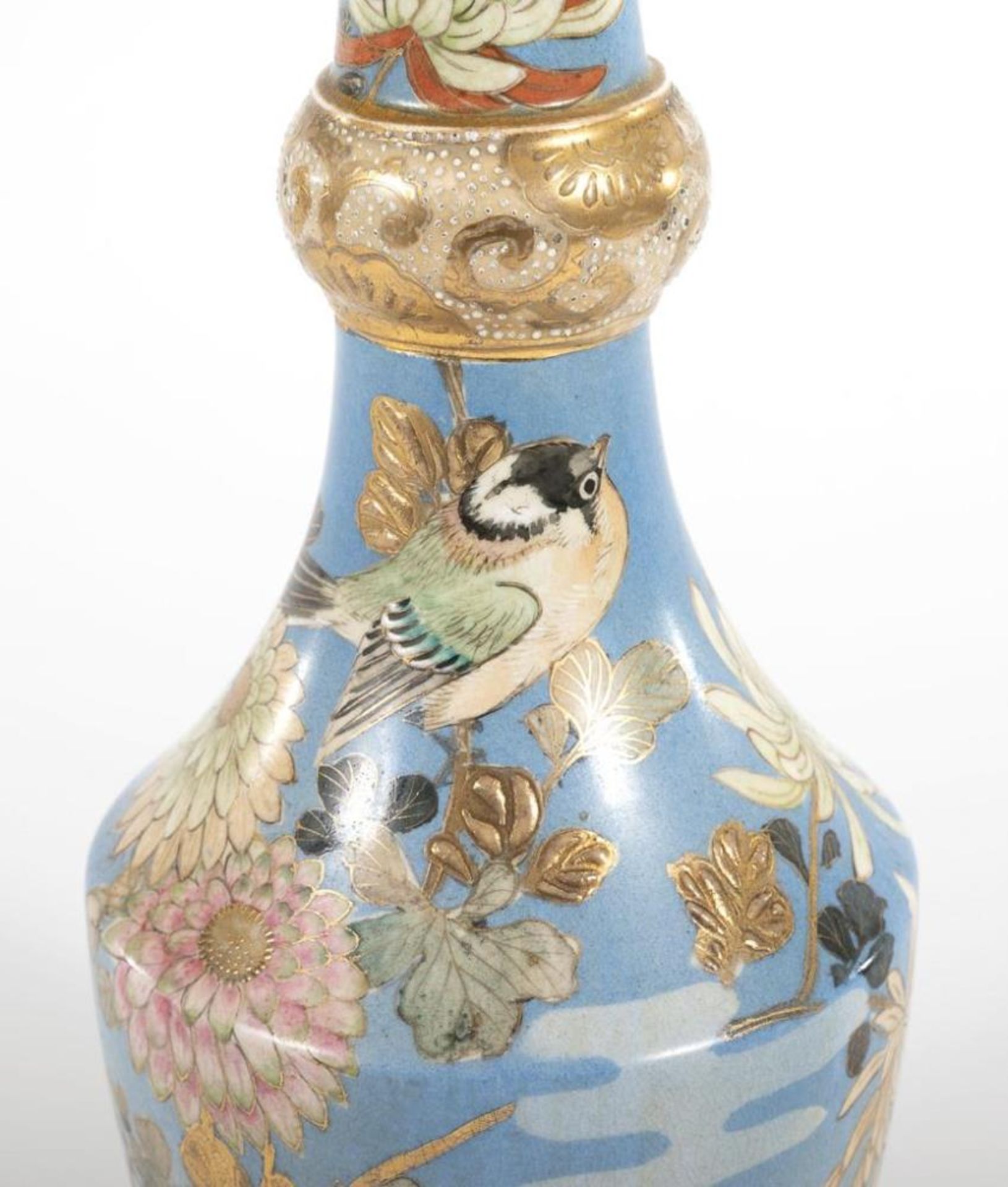 Schlanke Vase mit Päonien. - Image 3 of 5