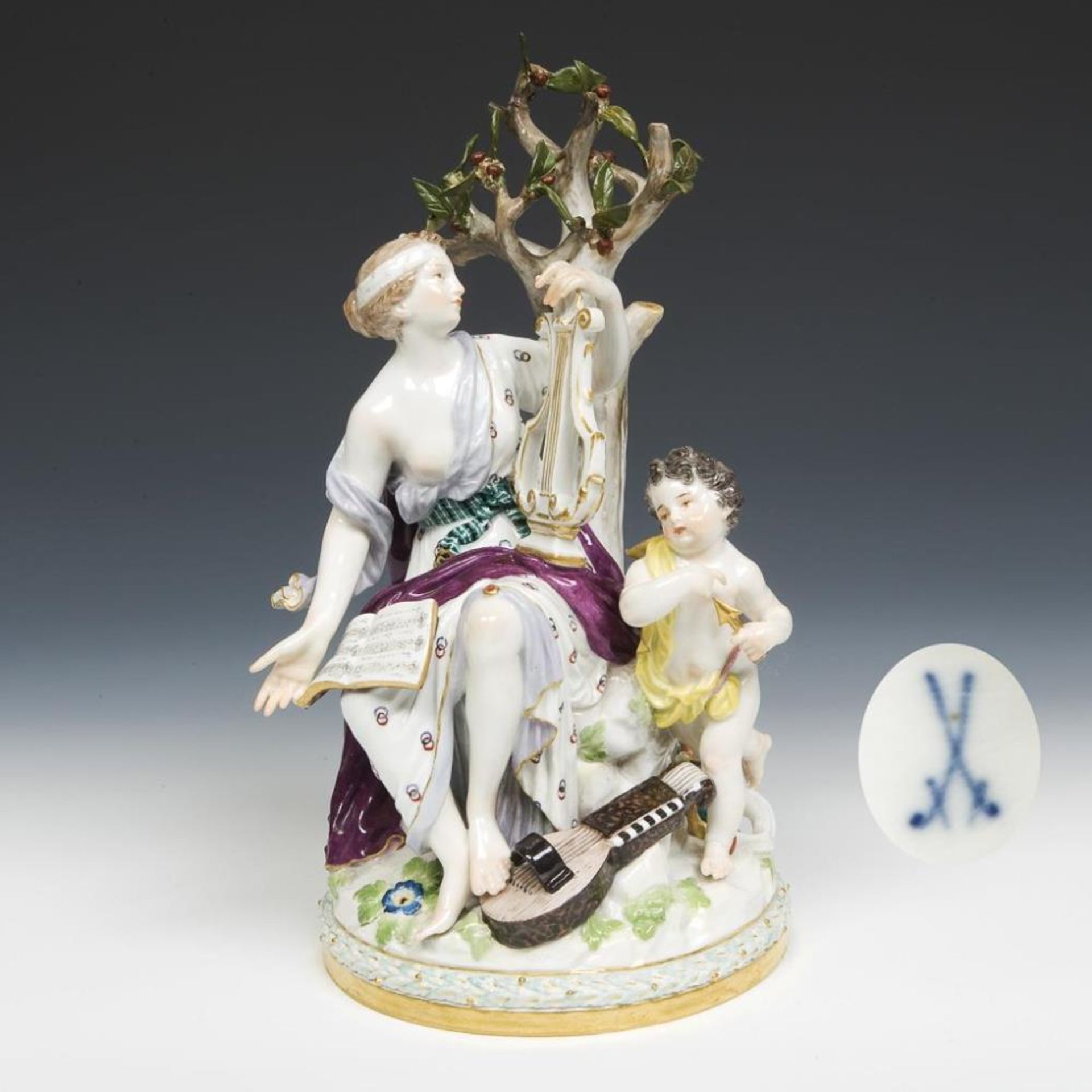 Erato mit Amorette.  Meissen.