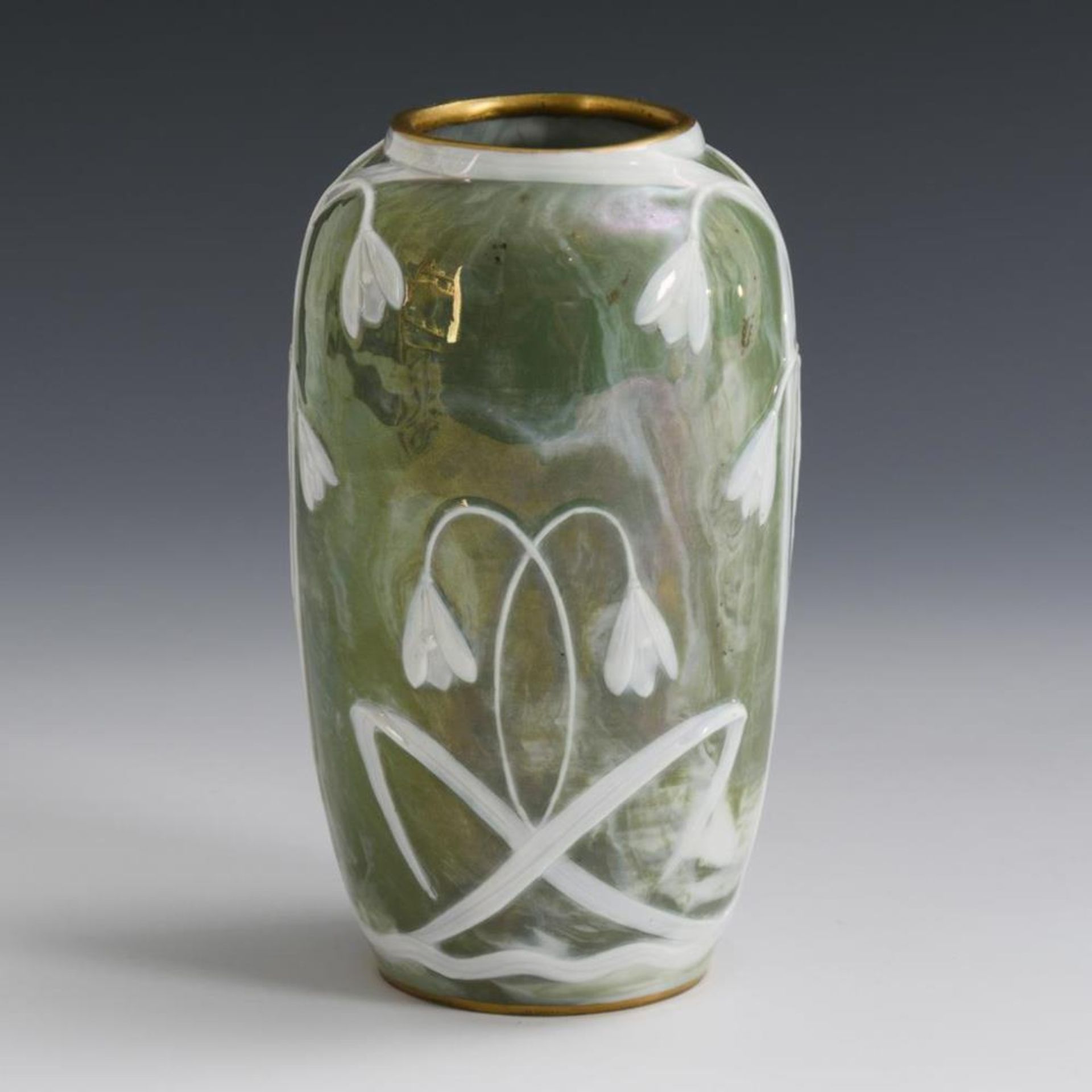 Jugendstil-Vase mit Schneeglöckchendekor.  Rosenthal. - Bild 2 aus 3
