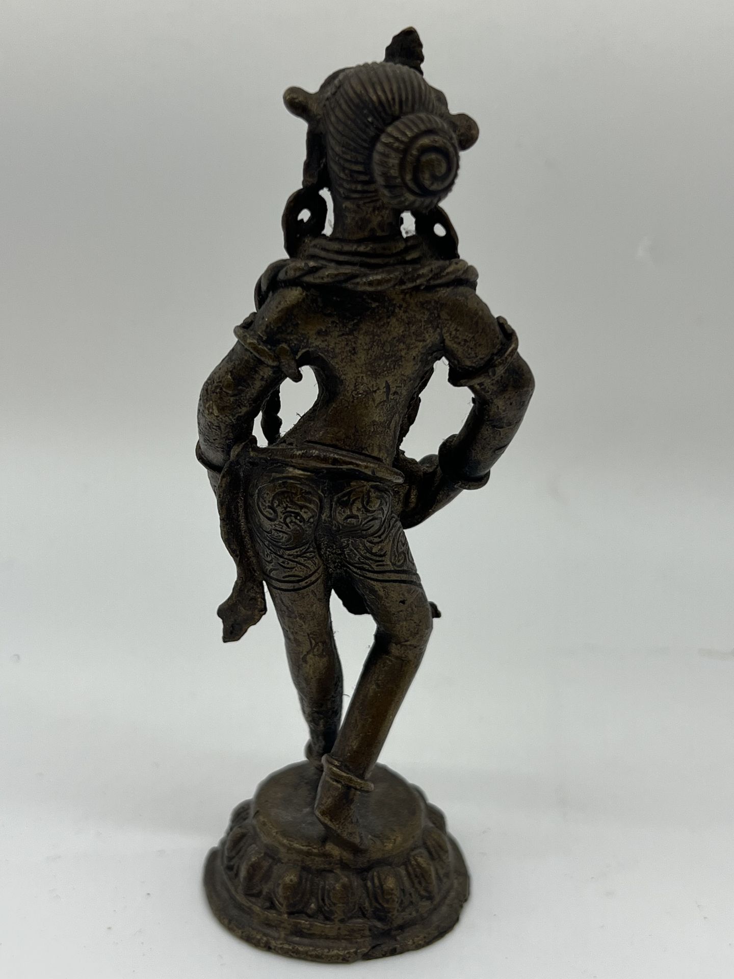 Anmutige Bronzefigur - Image 3 of 5