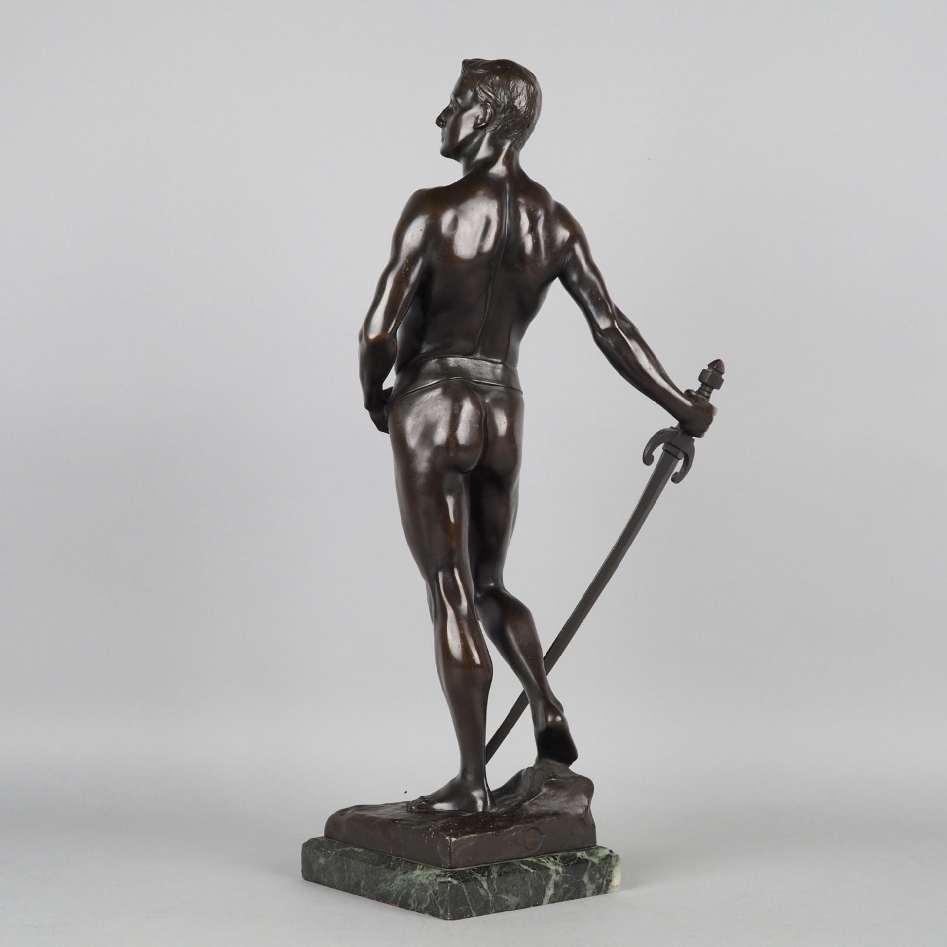 Finely crafted large bronze of a warrior by Paul Ludwig Kowalczewski around 1900 - Image 3 of 6