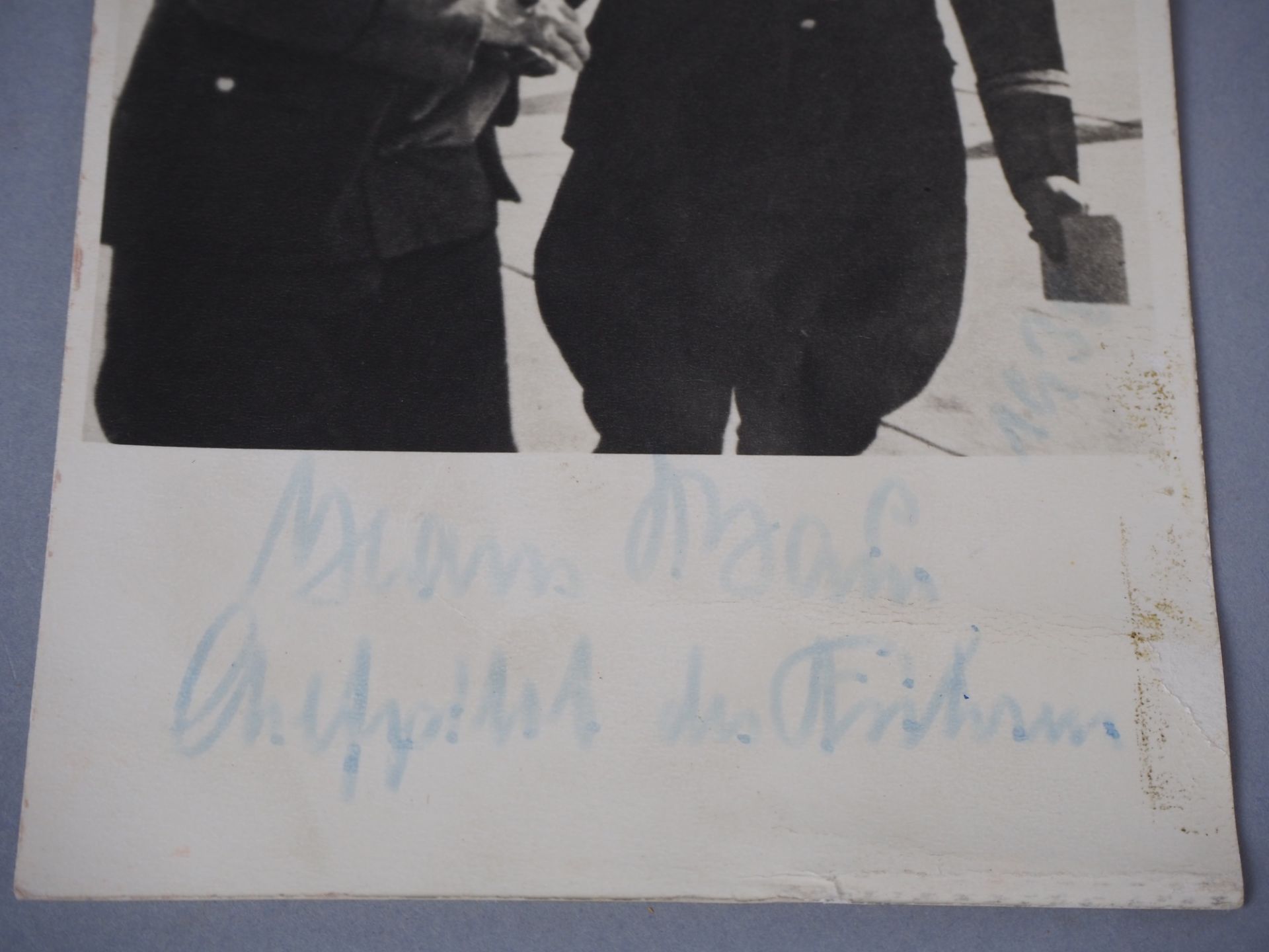 Autograph card of SS-Gruppenführer Hans Baur 1938, chief pilot of Adolf Hitler. - Image 2 of 3