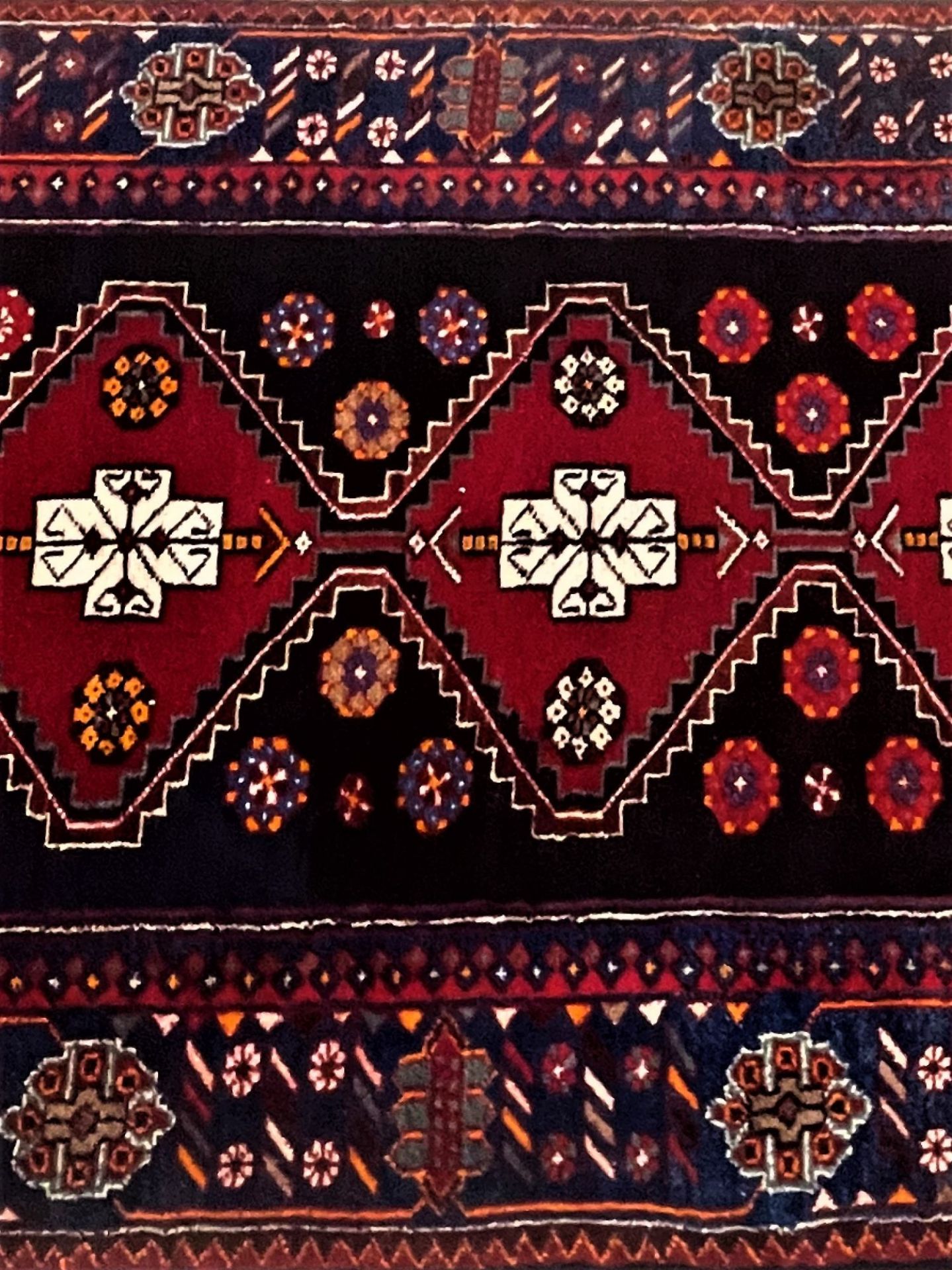 Sarand / Hamadan Persian carpet, runner 300 x 100 cm. - Image 2 of 4