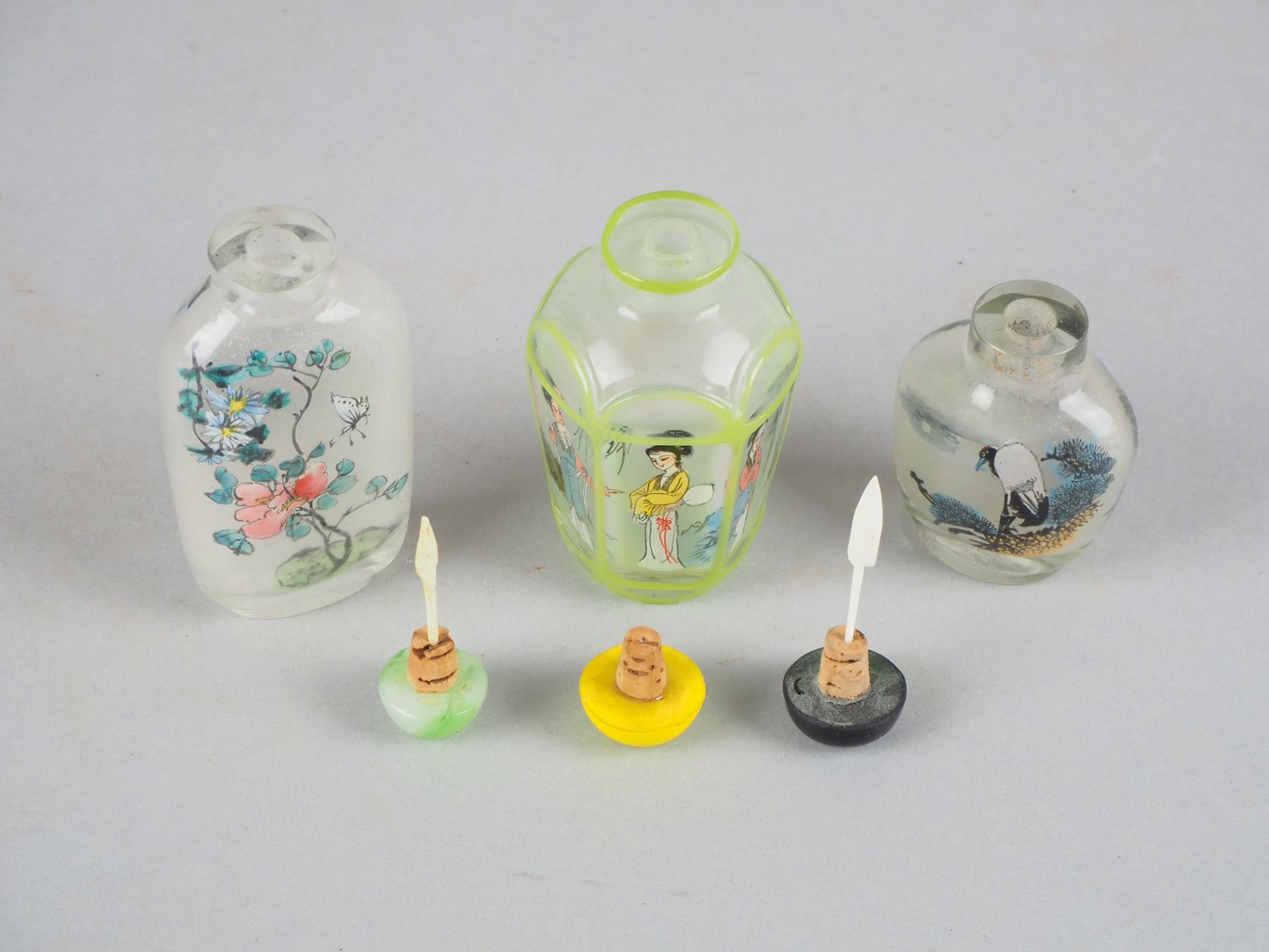 Three Chinese snuff bottles, China, 20th c. - Image 2 of 2