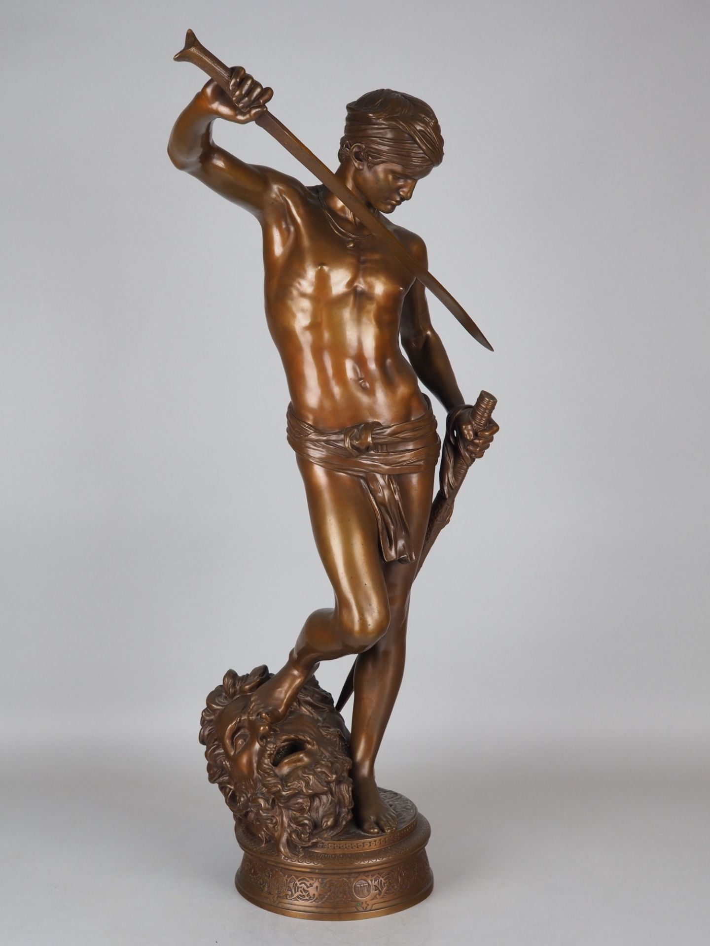 Repräsentative große Bronze "David Sieger" (über 72cm hoch!) von Antonin Mercié gegossen von F. Bar