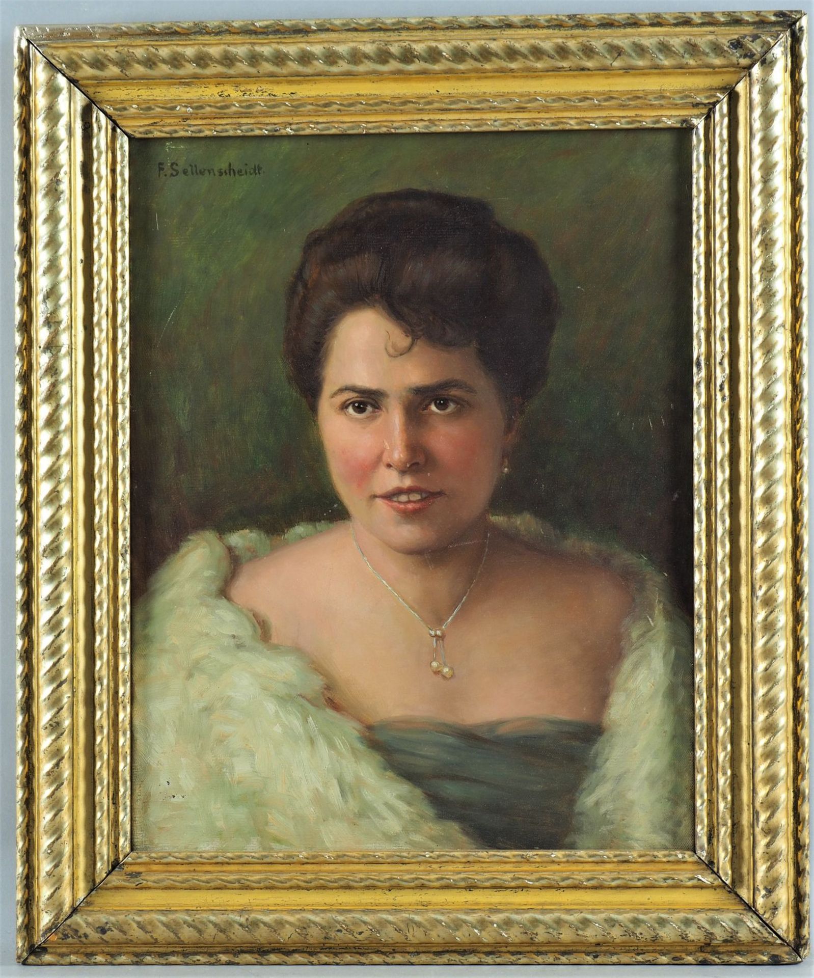 Portrait of a lady, around 1900