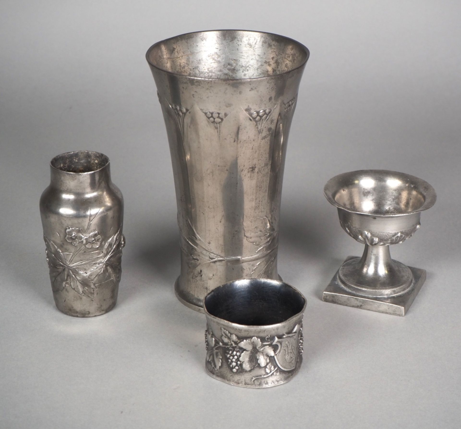 Convolute art nouveau pewter, around 1900