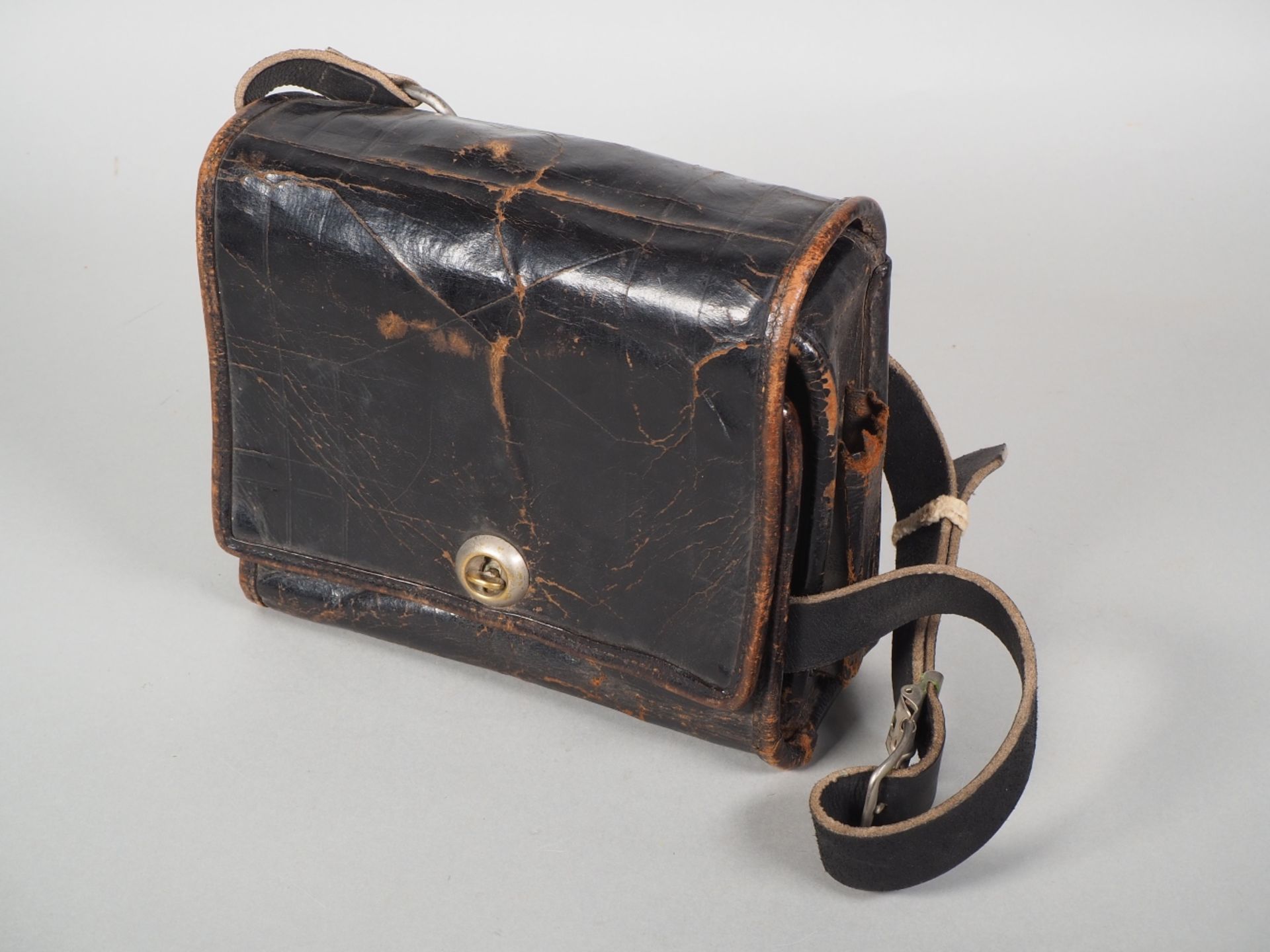 Kingdom of Bavaria: Leather first-aid bag WW1 or older