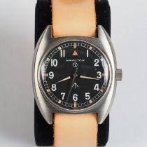 HAMILTON "W10" britische Militär-Armbanduhr, Royal Navy, 1975