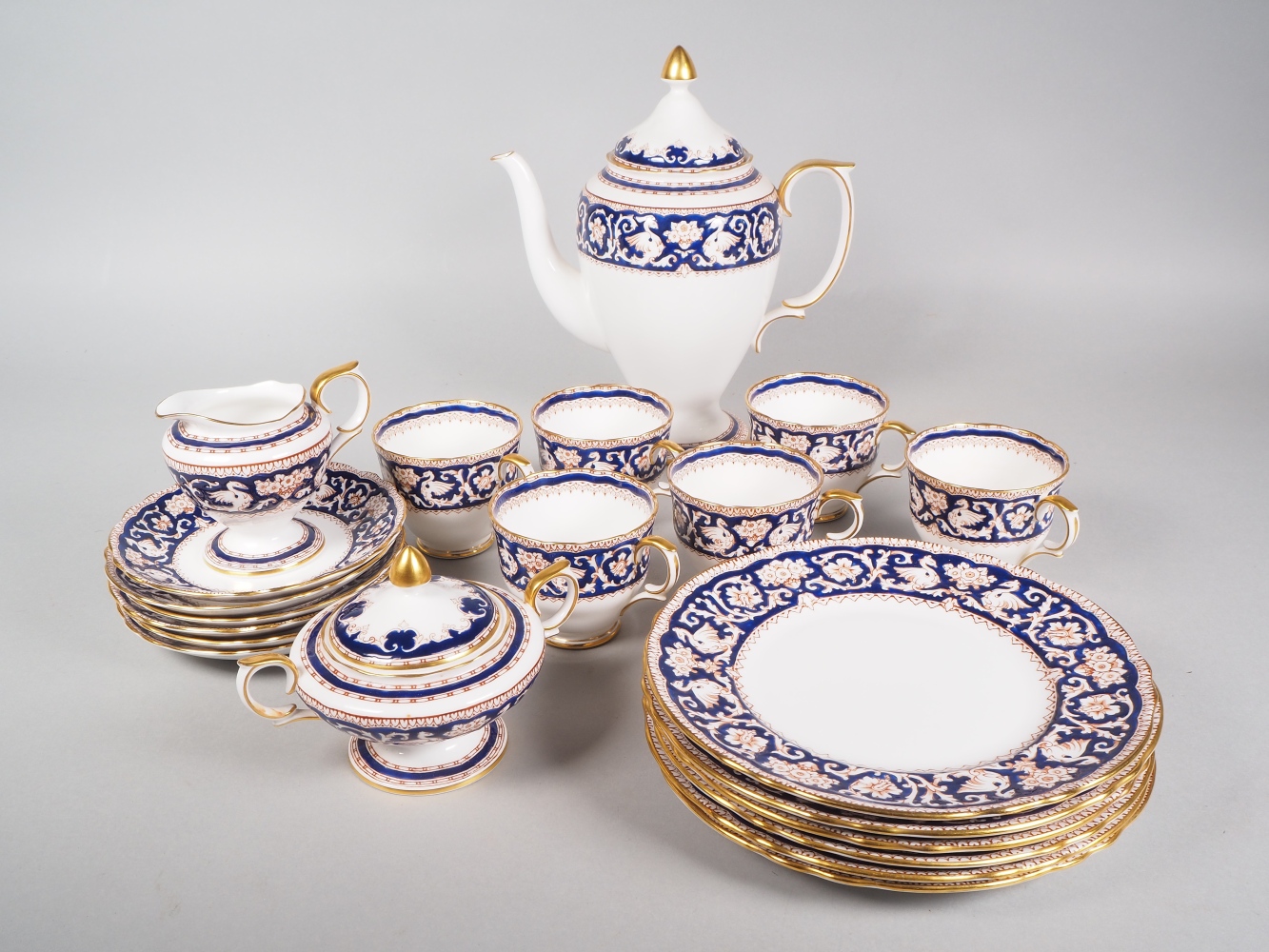 Coffee service Staffordshire Ellesmere for 6 persons, 21 pieces.