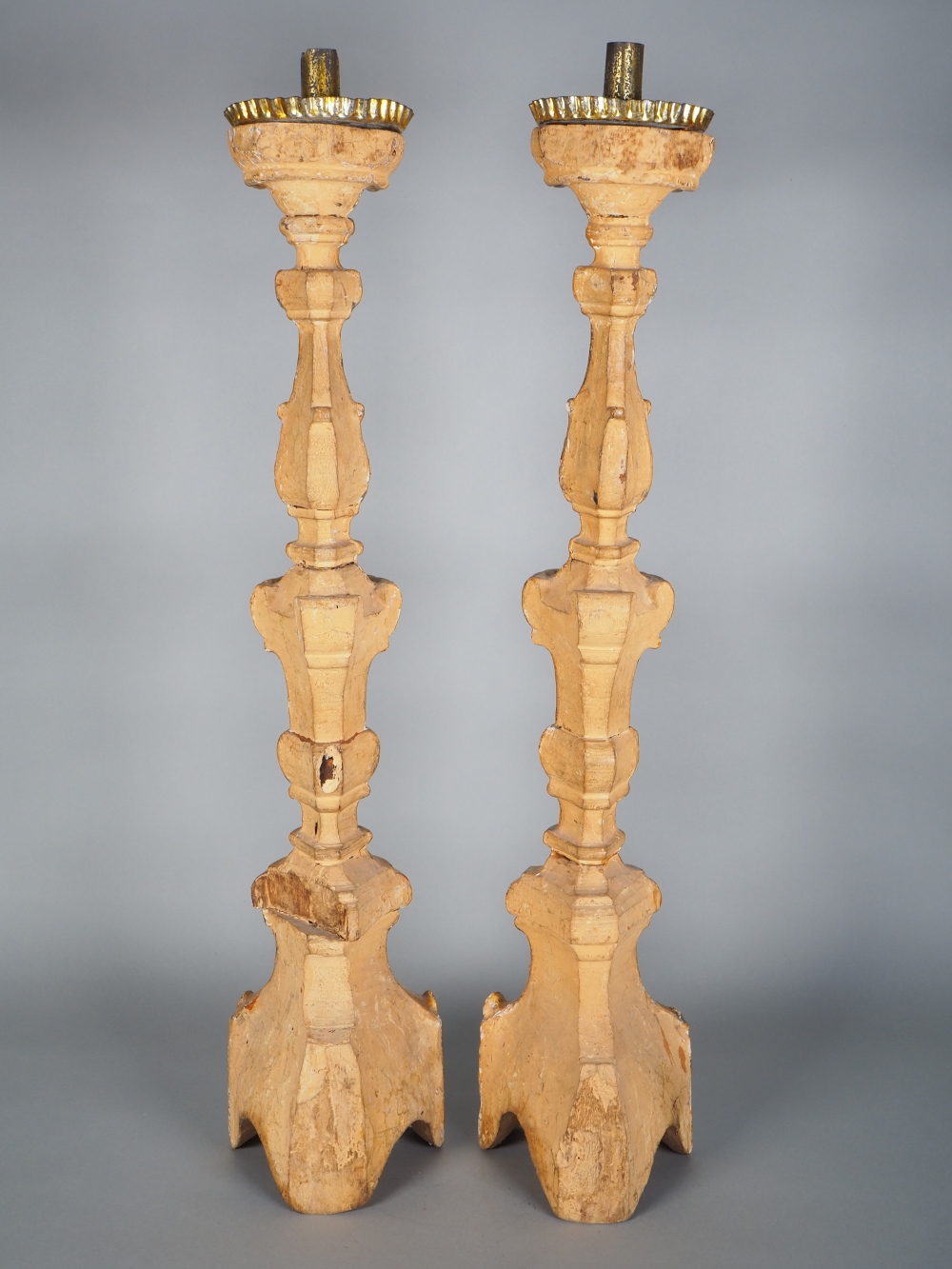 Pair of baroque altar candlesticks, 18th c. - Image 2 of 2