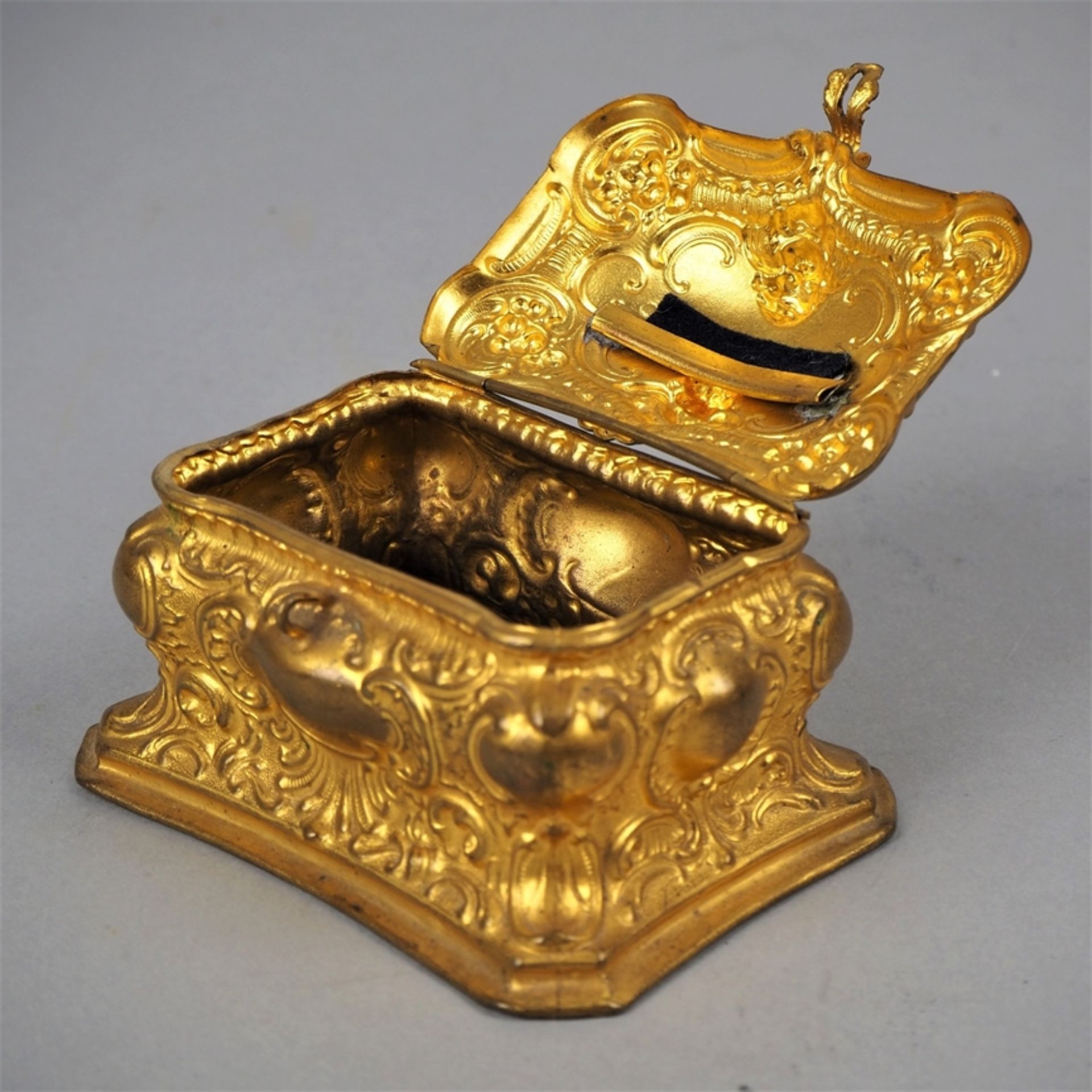 Art Nouveau brass money box, around 1890 - Image 3 of 3