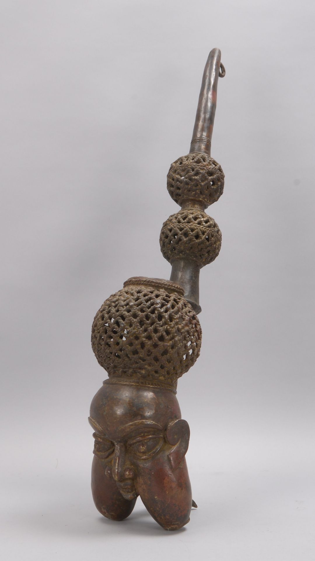 Fig&uuml;rliche Pfeife (Benin), Bronze, &#039;M&auml;nnerkopf&#039; - schwere Ausf&uuml;hrung! - Image 2 of 3