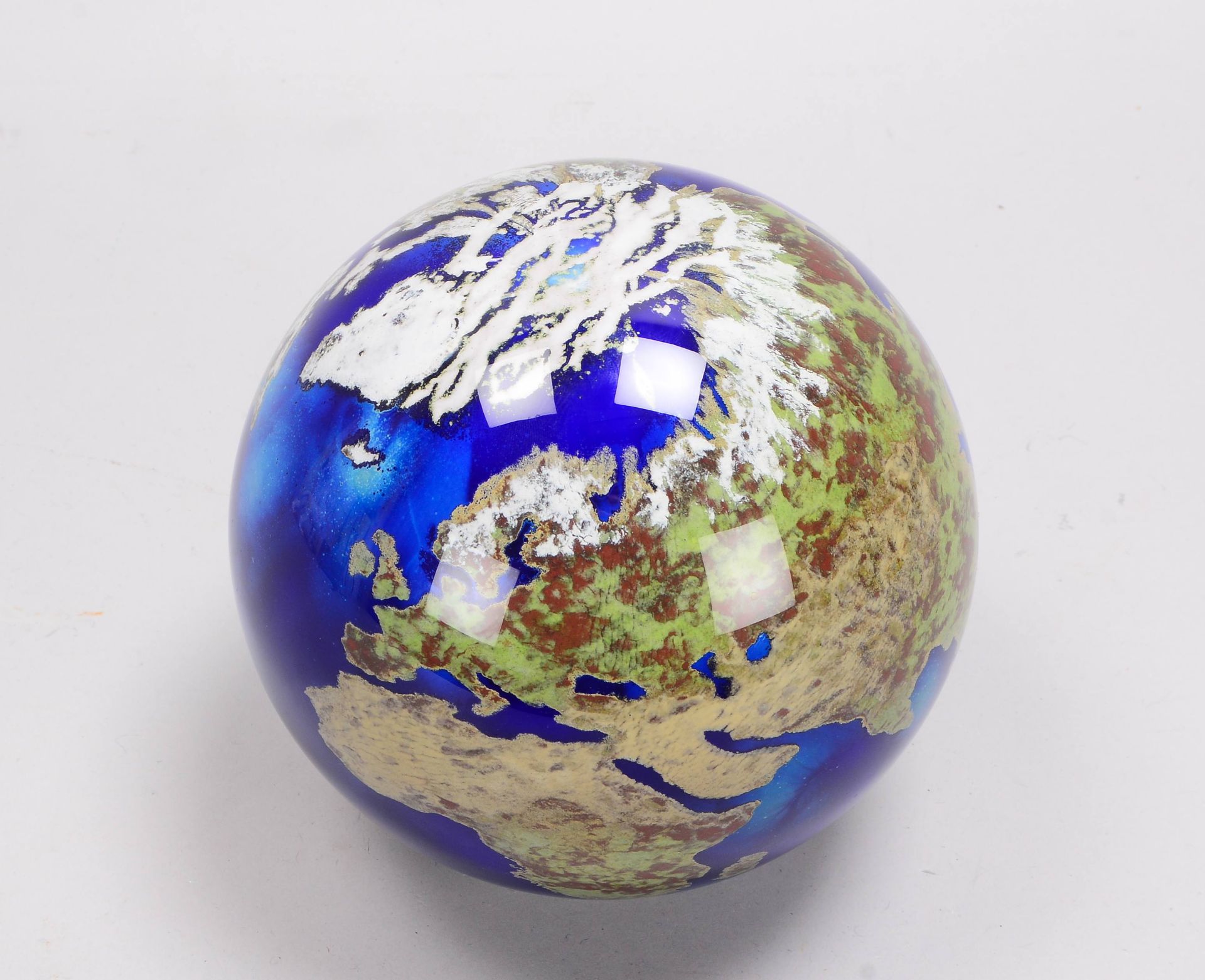 Lundberg Studios, &#039;Worldweight Magnum&#039; - gr. Glas-Paperweight