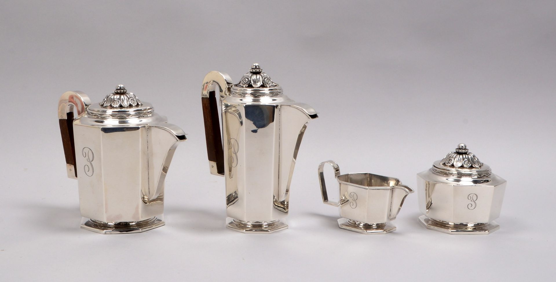Kaffeekern/Teekern, 925 Silber, 4-tlg., 8-passig/Art d&eacute;co-Design, Kannen mit Holzgriff - Image 2 of 3
