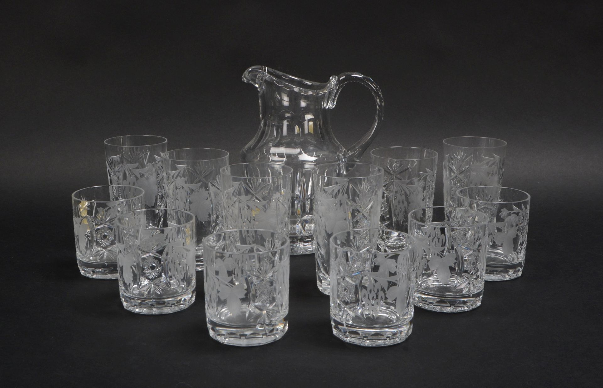 Nachtmann, Bleikristall-Gläser, Dekor 'Traube weiß', für Wasser/Whisky, 12 St., mit Krug - Bild 2 aus 2