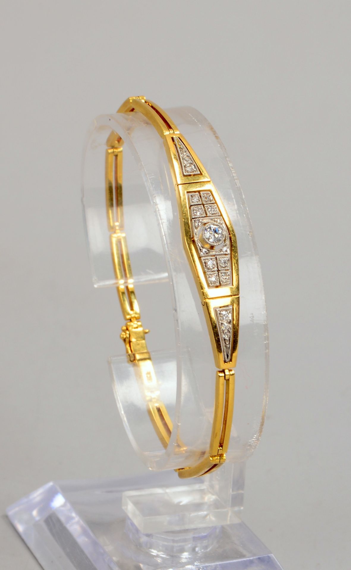 Armband, 18 kt GG/WG (gest.), 11x Brillanten/ca. 0,50 ct, und 8x Diamanten