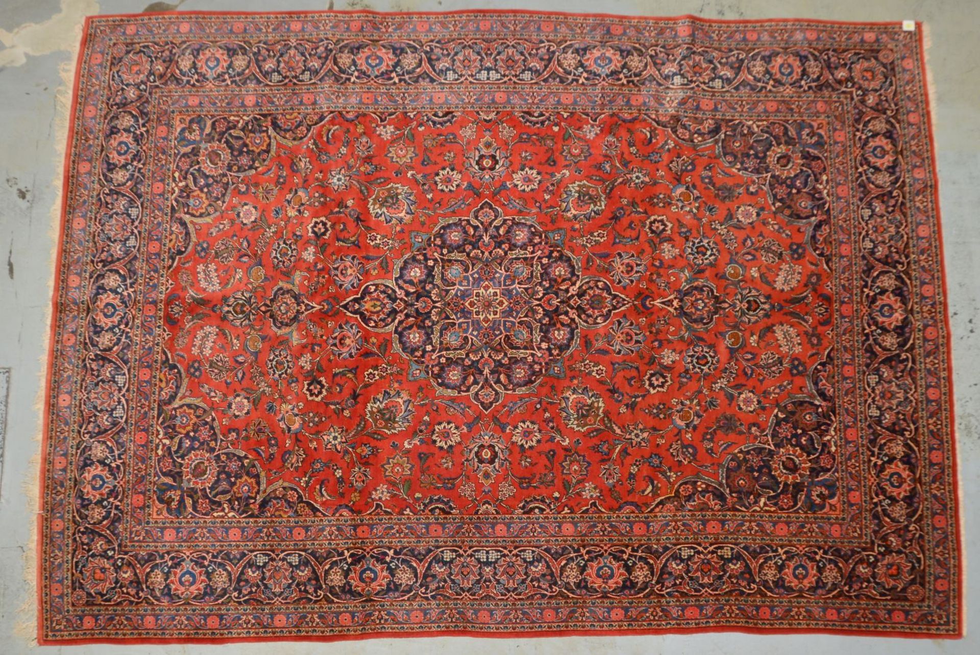 Keshan, mittelfeine Kn&uuml;pfung, Flor in gutem Zustand - wohnfertig; Ma&szlig;e 376 x 269 cm