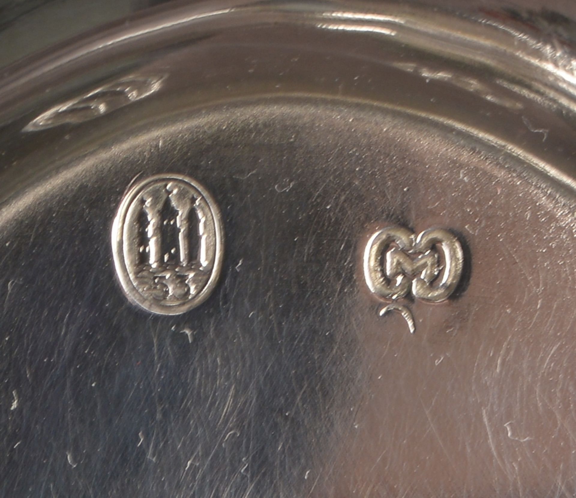 Saucière (Dänemark), 830 Silber, auf Unterteller geschraubt; Gewicht 468 g - Bild 2 aus 2