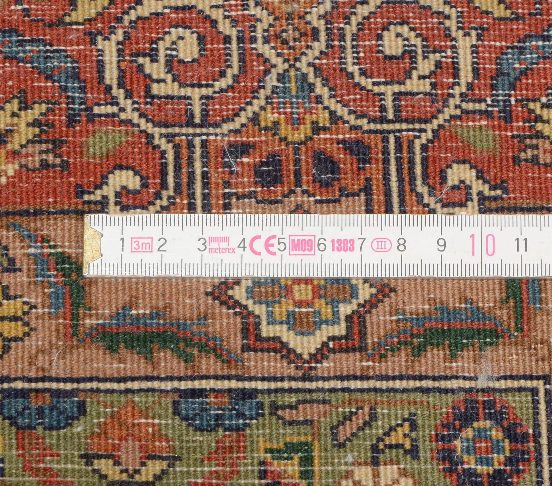 Orientbr&uuml;cke, mittelfeine Kn&uuml;pfung, Flor in gutem Zustand; Ma&szlig;e 166 x 124 cm - Image 2 of 2