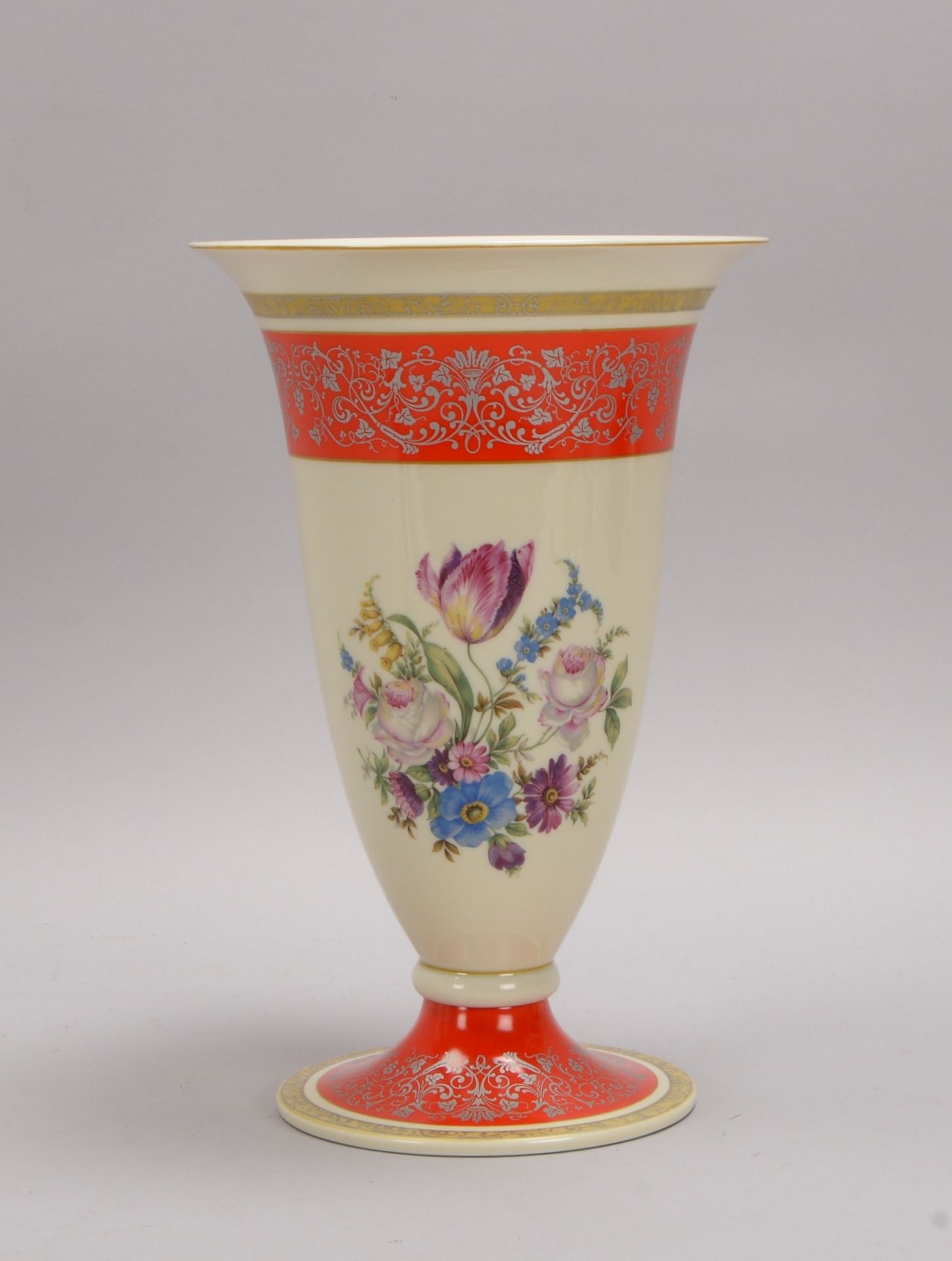 Rosenthal, Art déco-Vase, elfenbeinf., mit ornamentalen Verz./Bemalung