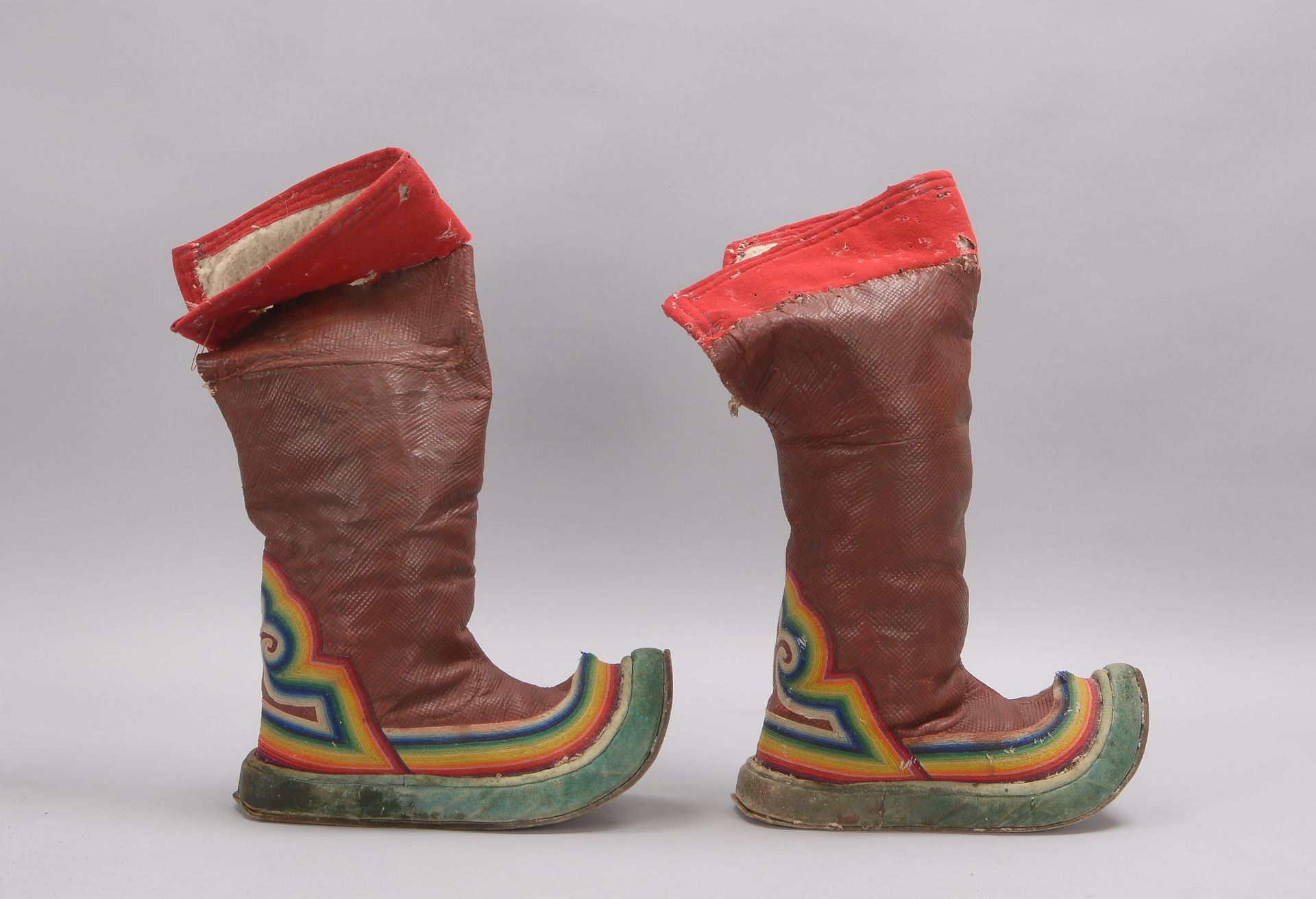 Paar Lederstiefel (Tibet, 19. Jahrhundert); Größe ca. 41 - Bild 2 aus 2