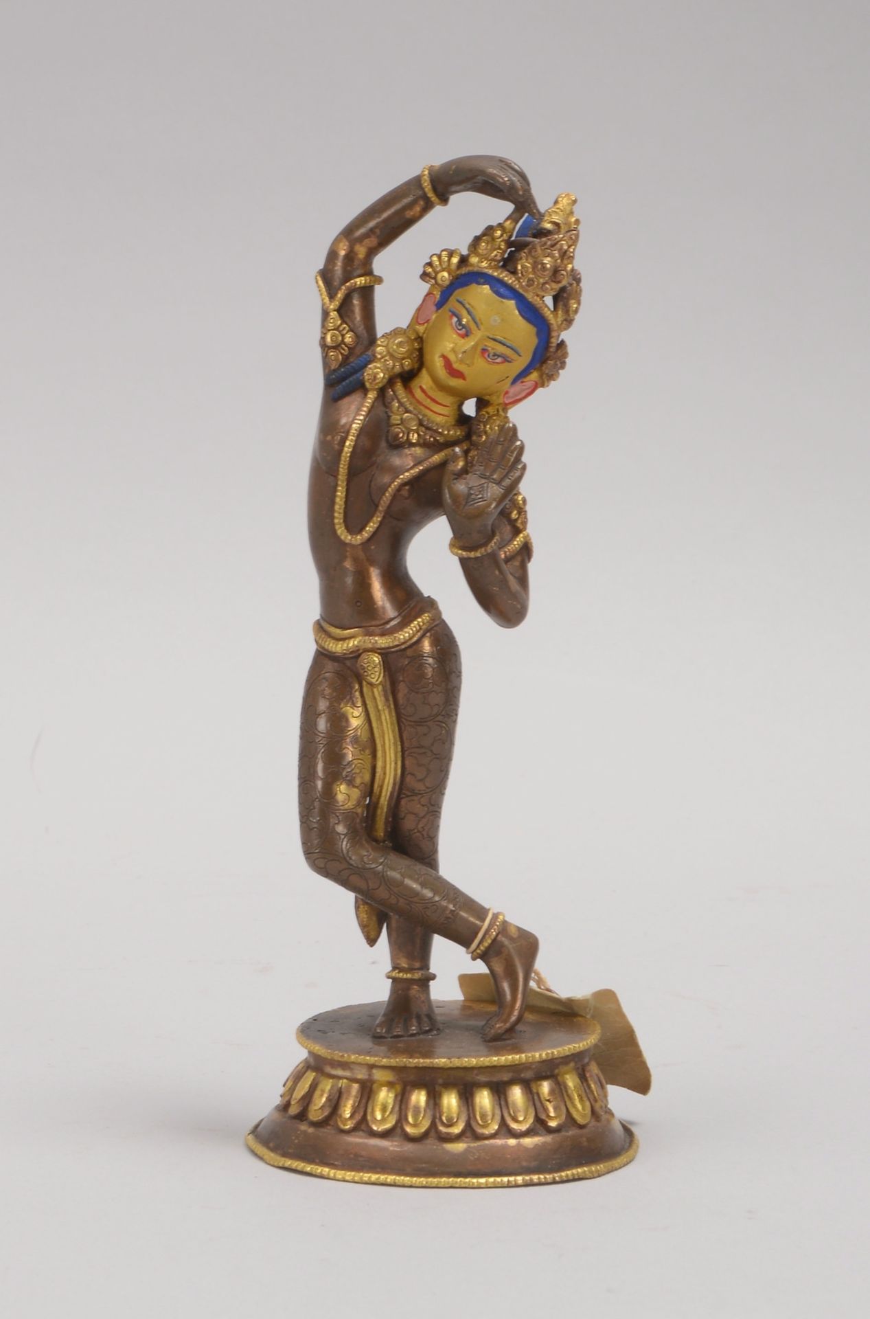 Bronzeskulptur (Indien), 'Tanzender Buddha', Figur partiell gefasst; Höhe 20 cm