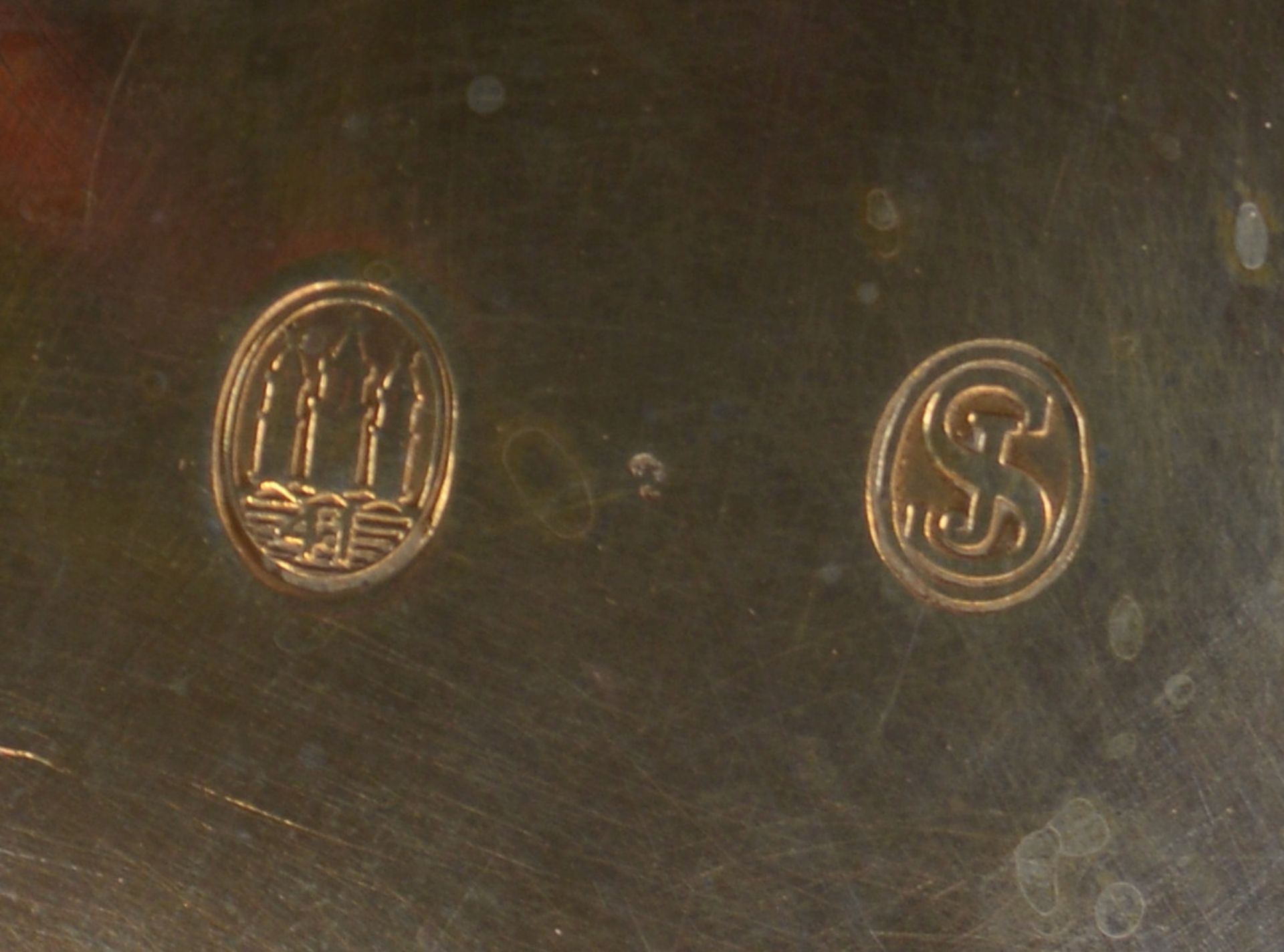 Fu&szlig;schale, 830 Silber (gepr.), mit durchbr. Blumendekor, Initialen-Gravur; Gew. 380 g - Image 3 of 3