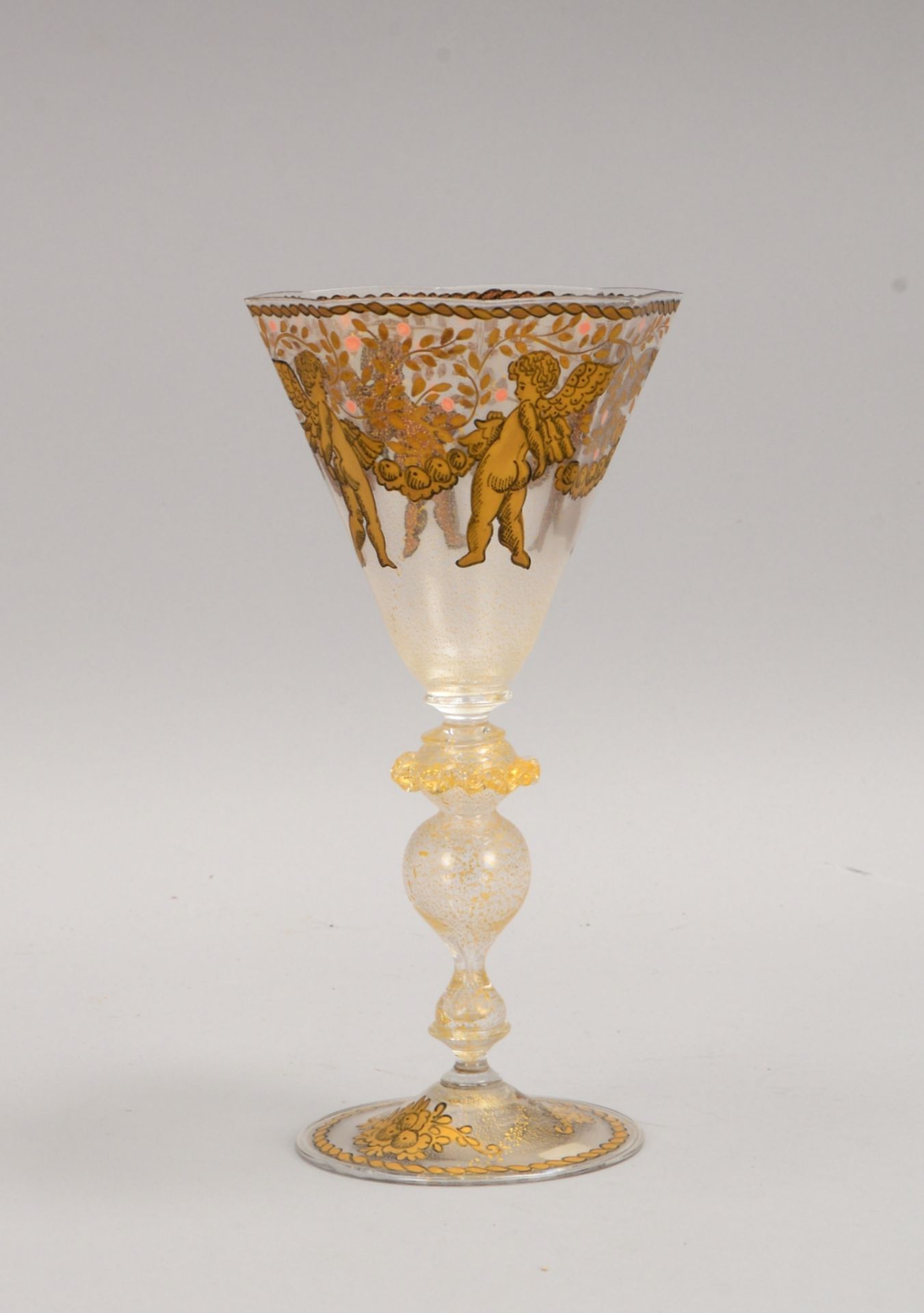 Gabbiani/Murano, gr. Pokalglas, Goldfl., 8-eckige Kuppa mit feinen Engelsmotiven/goldstaff. - Image 2 of 2